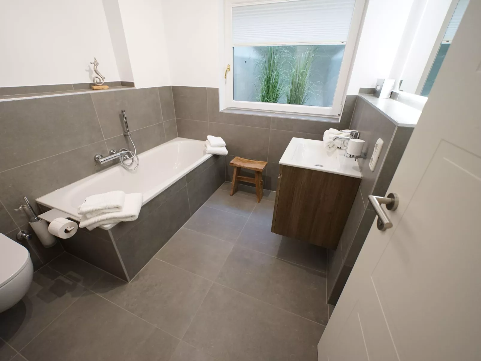 Helle Ferienwohnung mit sonniger Terrasse-Drinnen