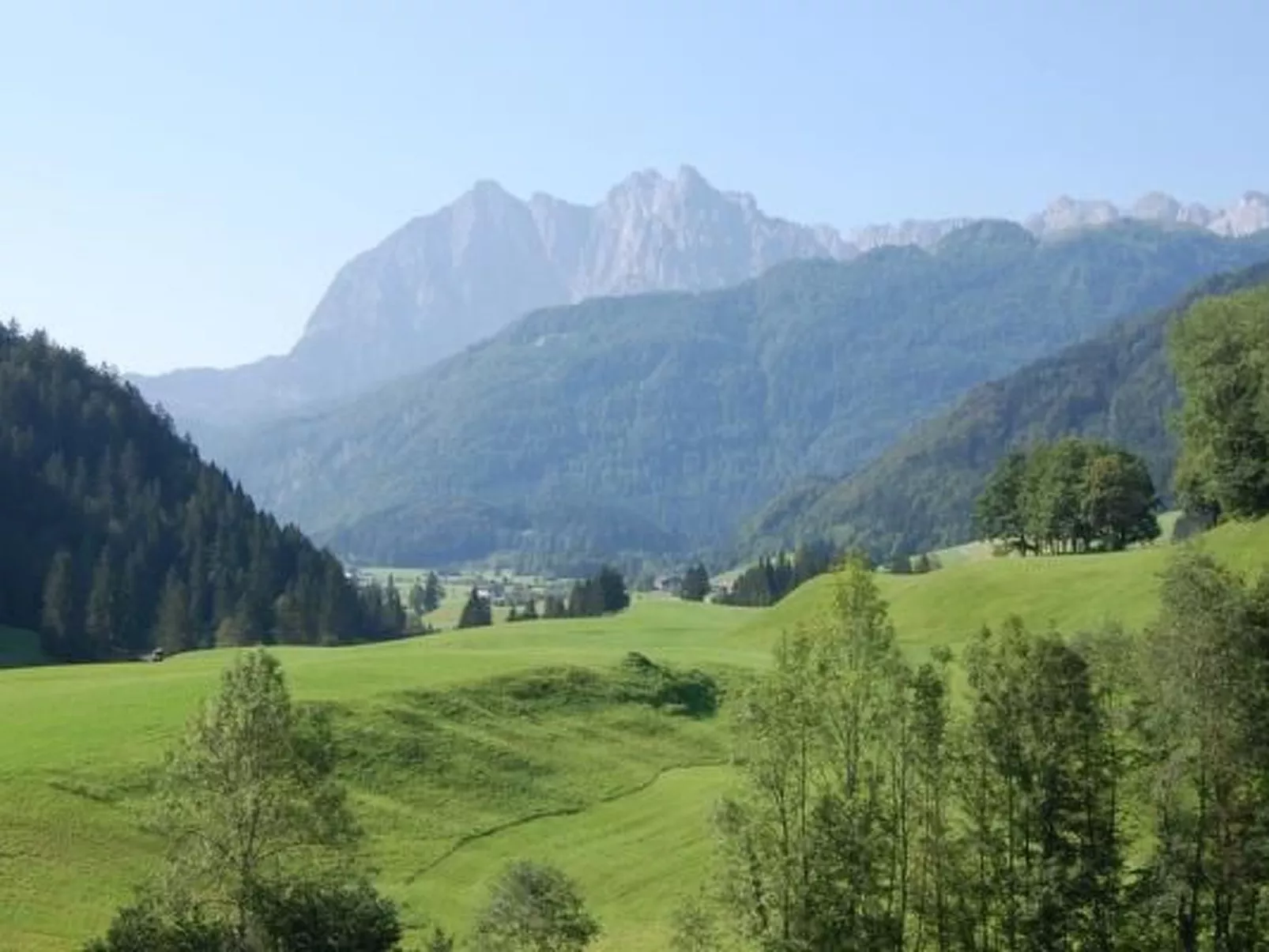Exklusives Apartment in Panoramalage,  Sauna-Draußen