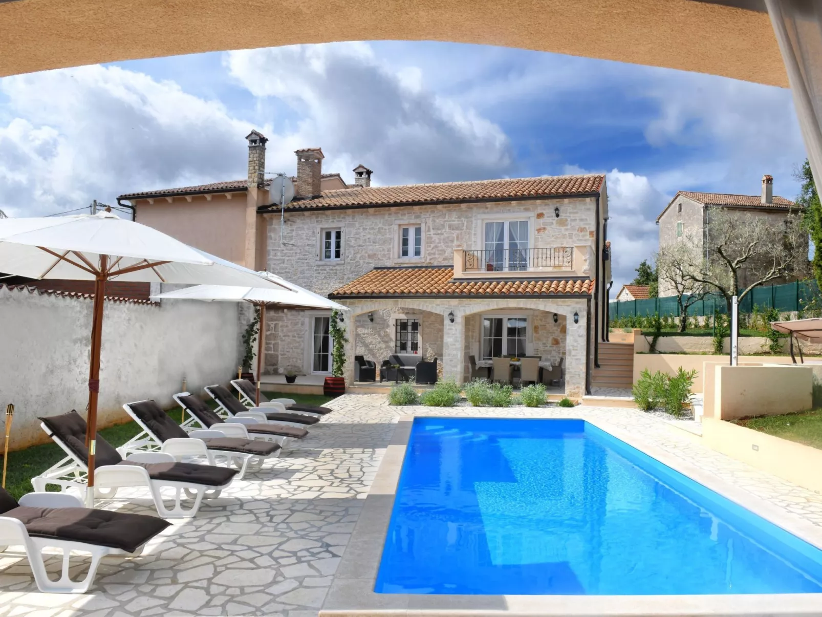 Mit Privatpool für 6 Personen ca. 130 m&sup2; in Markovici, Istrien (Binnenland-Dehors