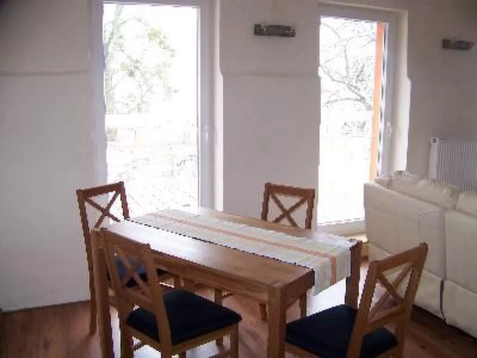 Zu den drei Schönen-Drinnen