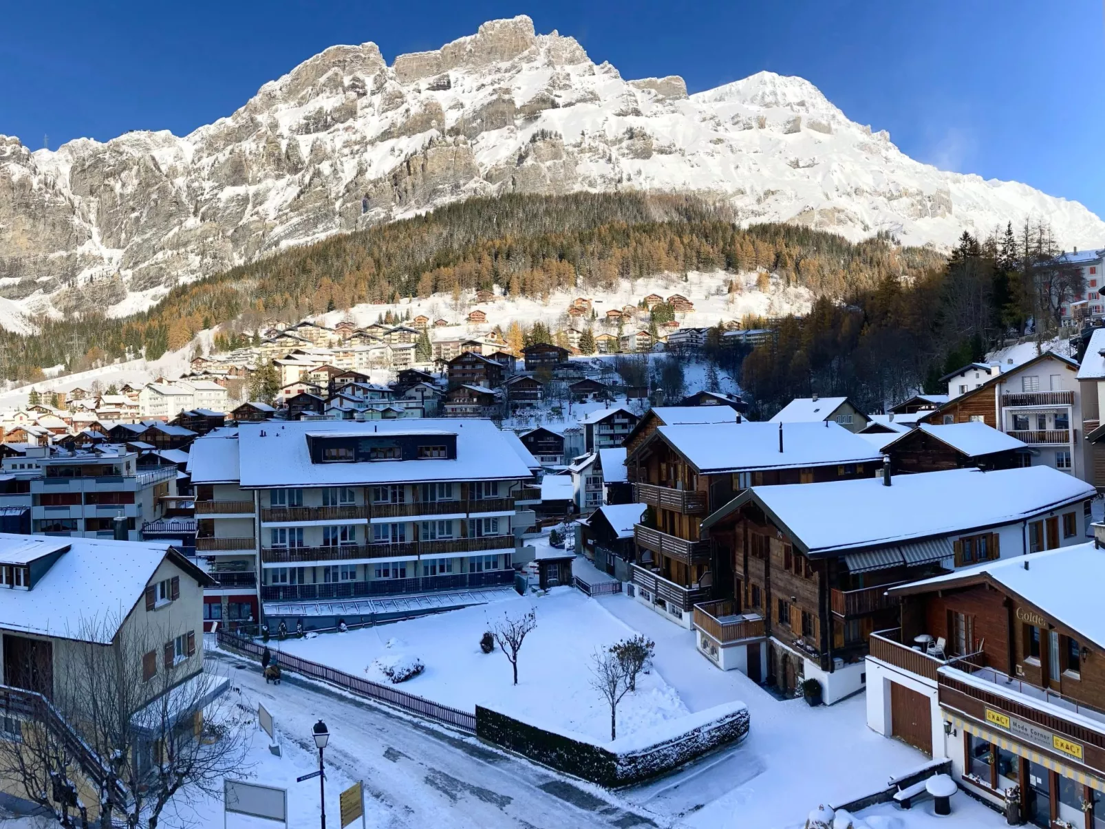 Geräumiges 3.5-Zimmer - Zentral - Balkon - Haus Dala-Image-tags.info