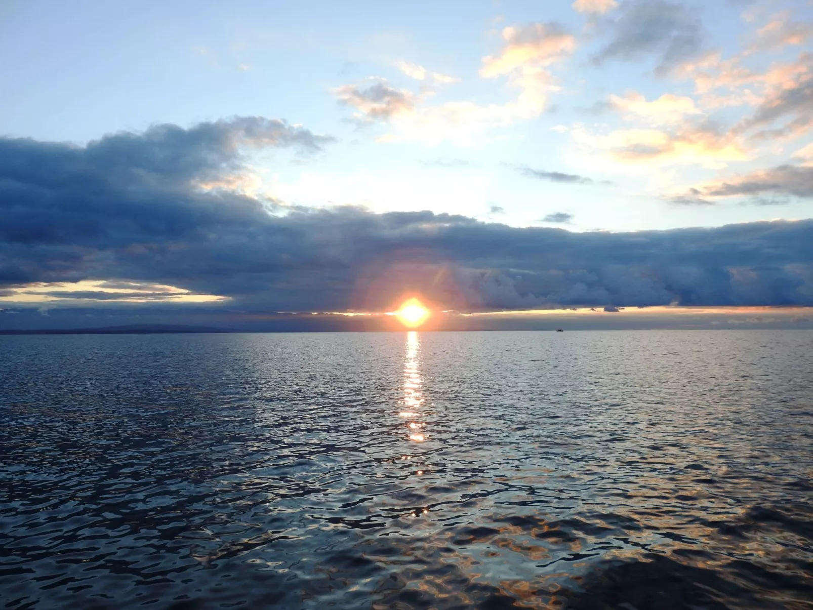 Gemütliches Ferienhaus in Pinezići mit großer Terrasse-Dehors