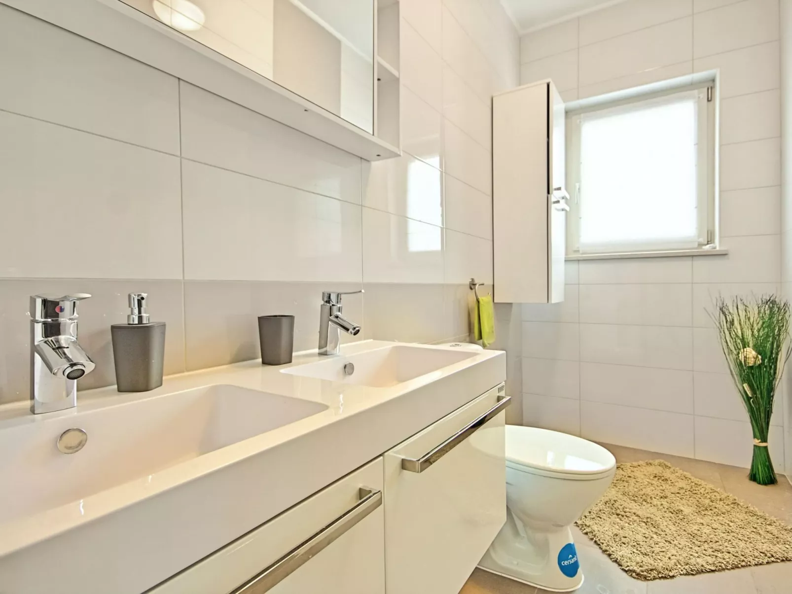 Private Villa mit Panoramablick-Dedans