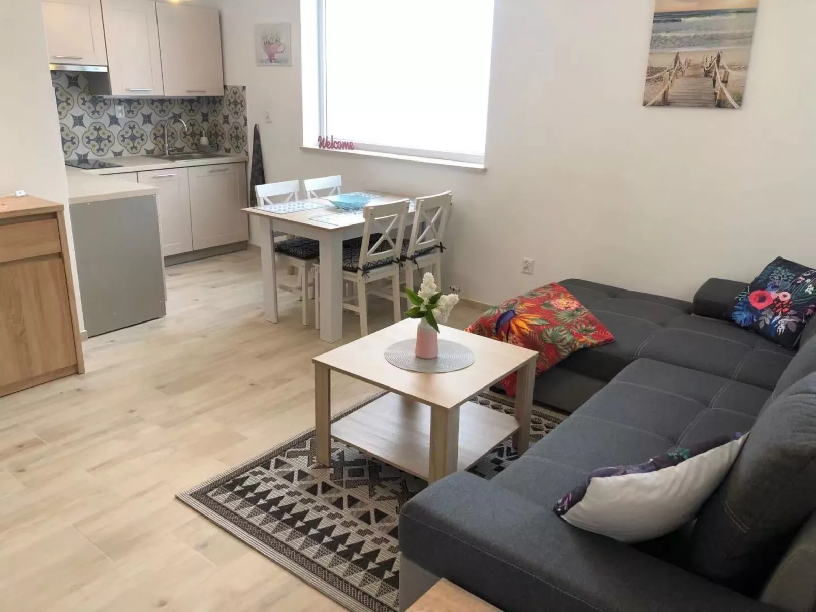 Villa Kacper mit privatem Garten, Terrasse und Grill-Drinnen