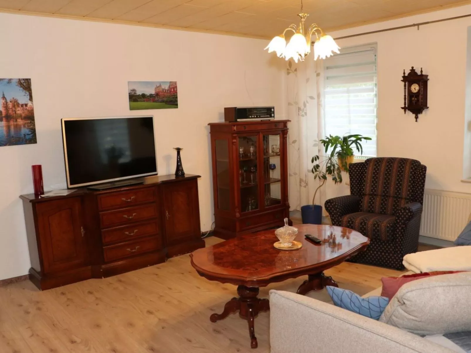 2- Raum Ferienwohnung mit Parkplatz-Inside