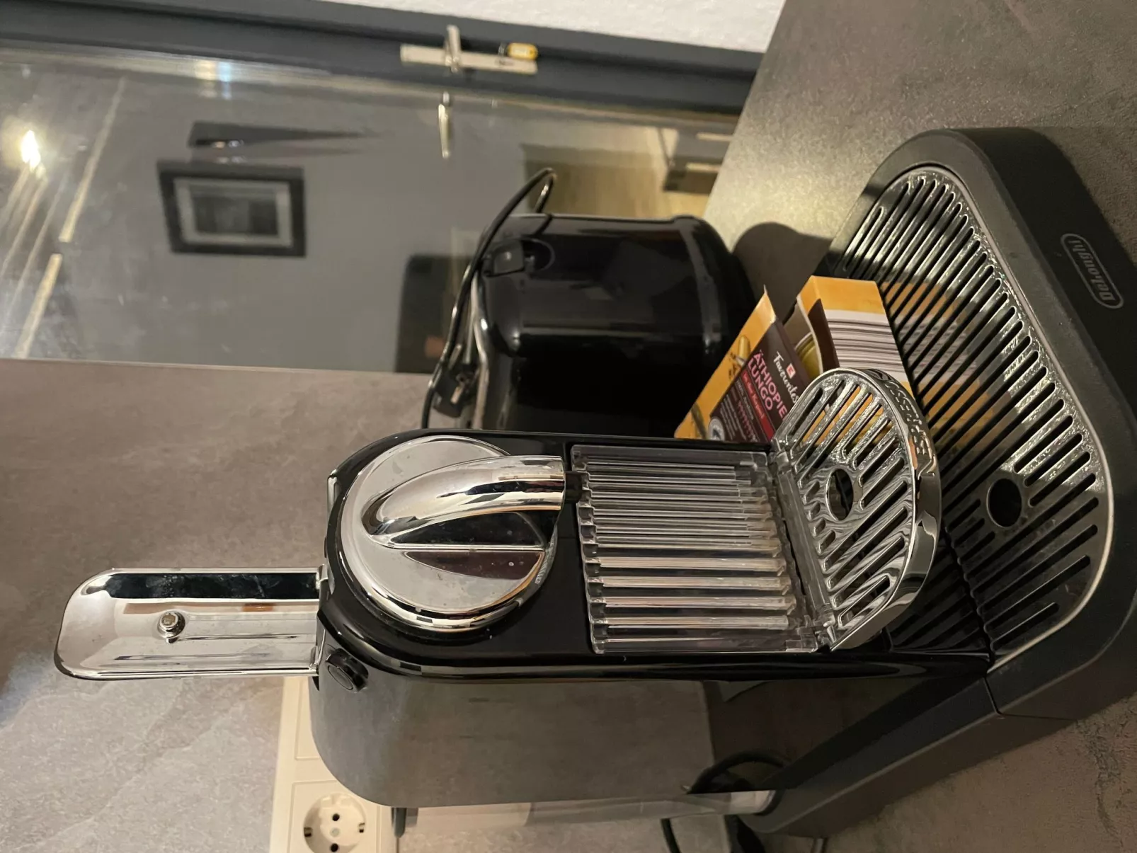 Max Mountain View-Image-tags.info