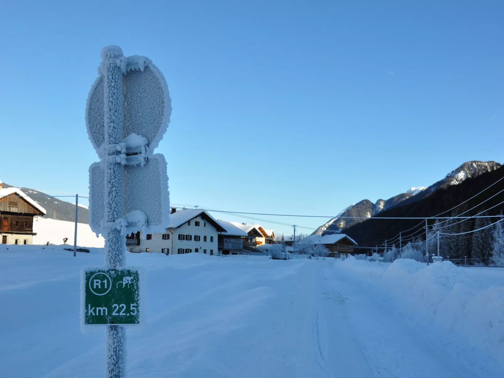 In Strassen mit Privatem Pool-Outside