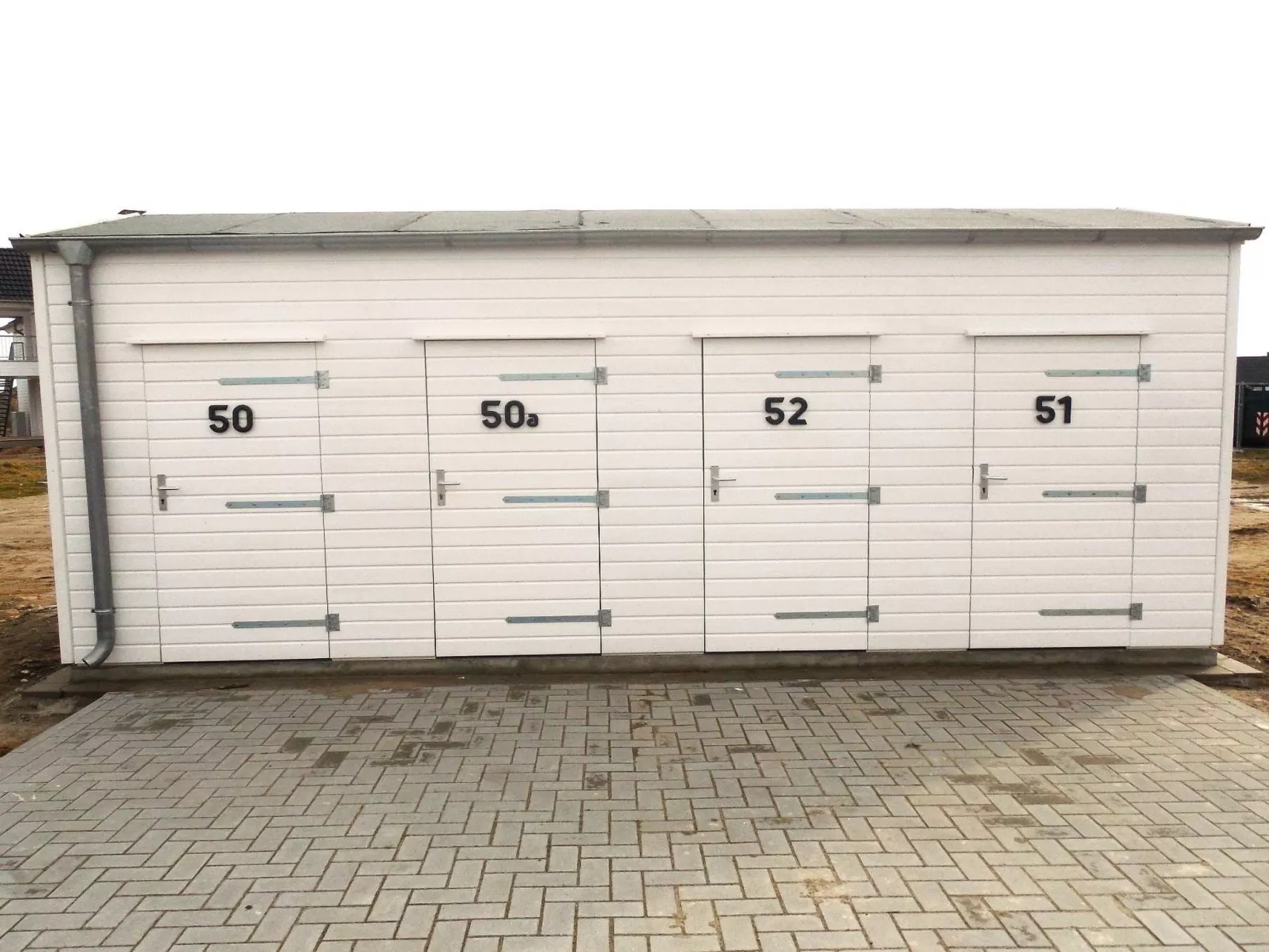 Fewo Kapitän James Cook, E-Ladesäule, Wasserbett-Draußen