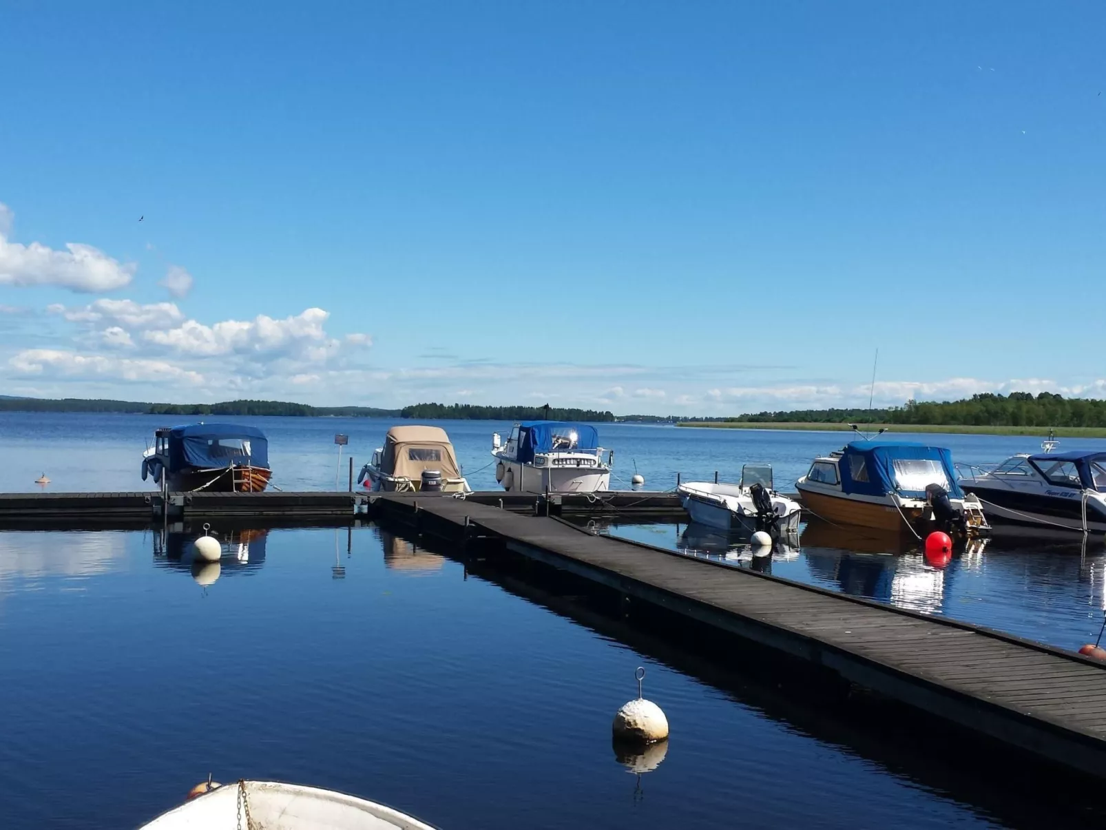 In Karlsborg mit Offenem Kamin-Dedans