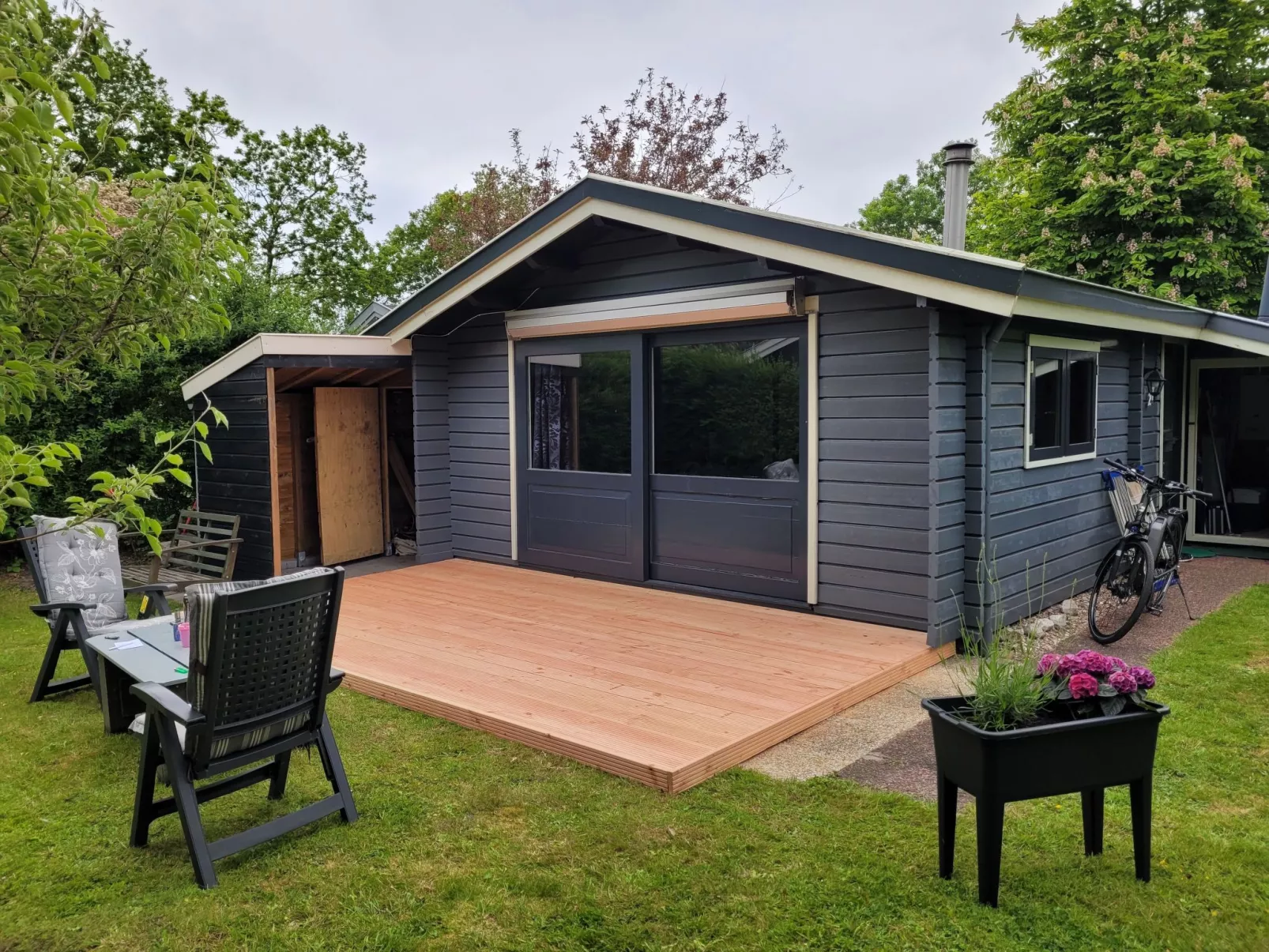 Knusperhaus-Draußen