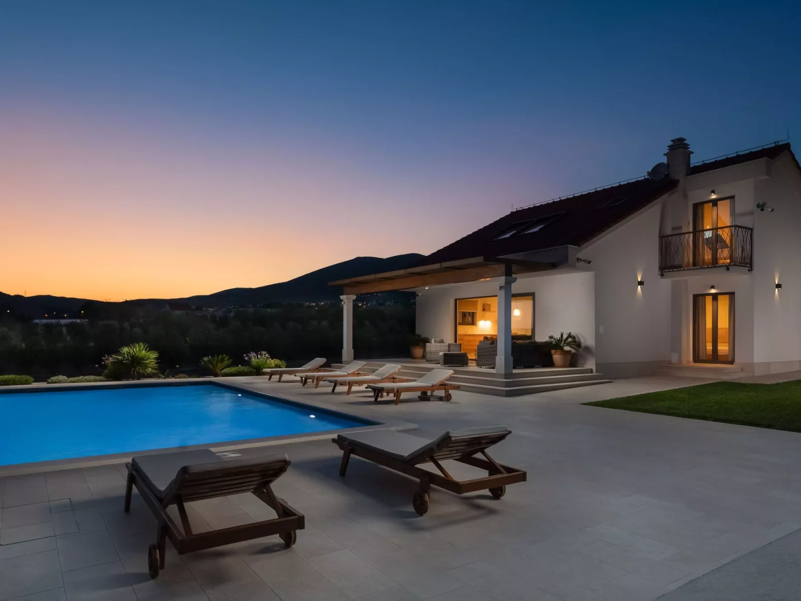 Villa "Cvita" mit eigenem Pool-Draußen