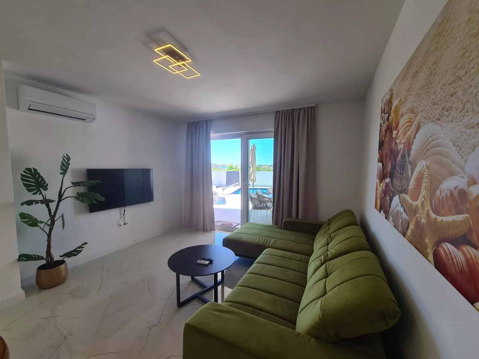 Neue Villa Angelo mit Sauna und beheiztem Pool-Inside