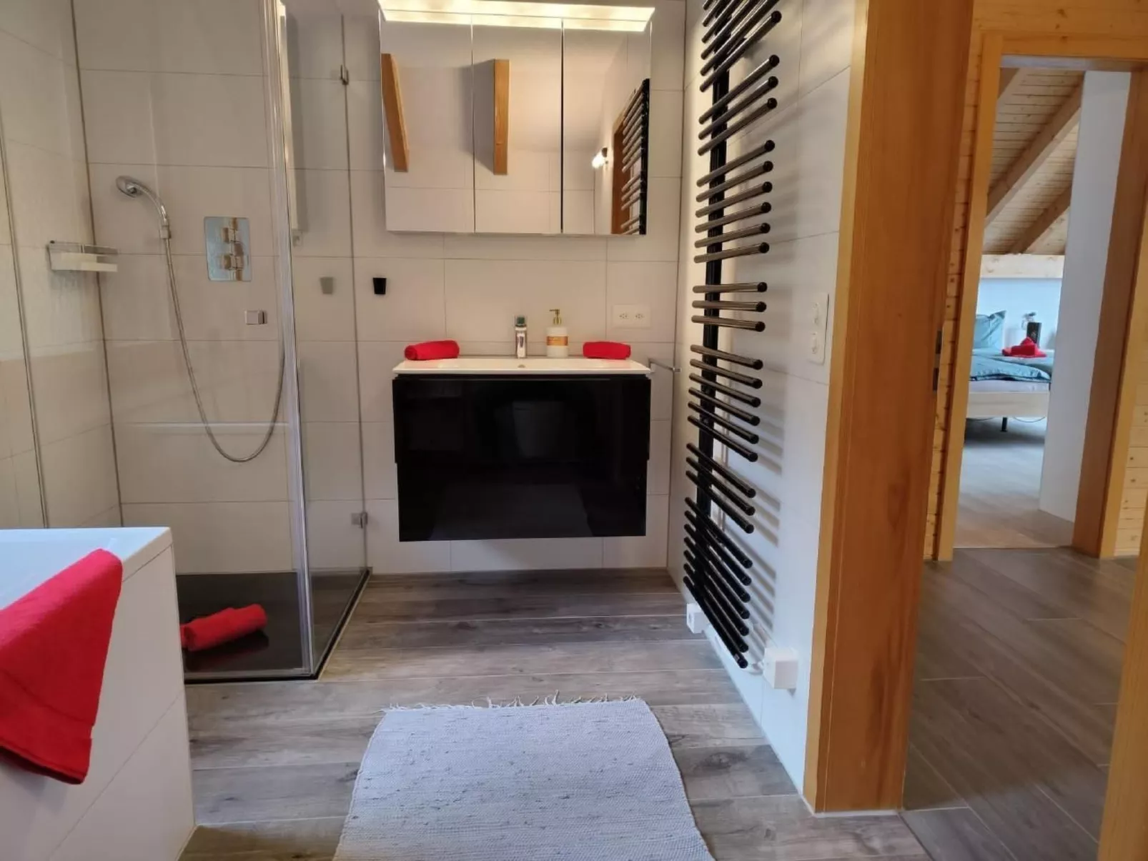 Villa Seelisberg mit Jacuzzi und Panoramablick-Drinnen