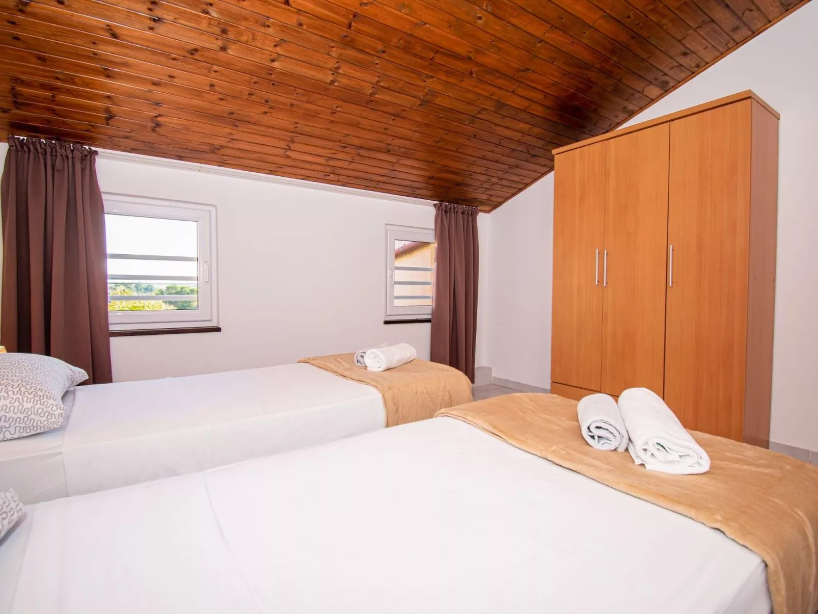 Ruhig und gemütlich 2BR Wohnung in der Nähe des Strandes-Drinnen