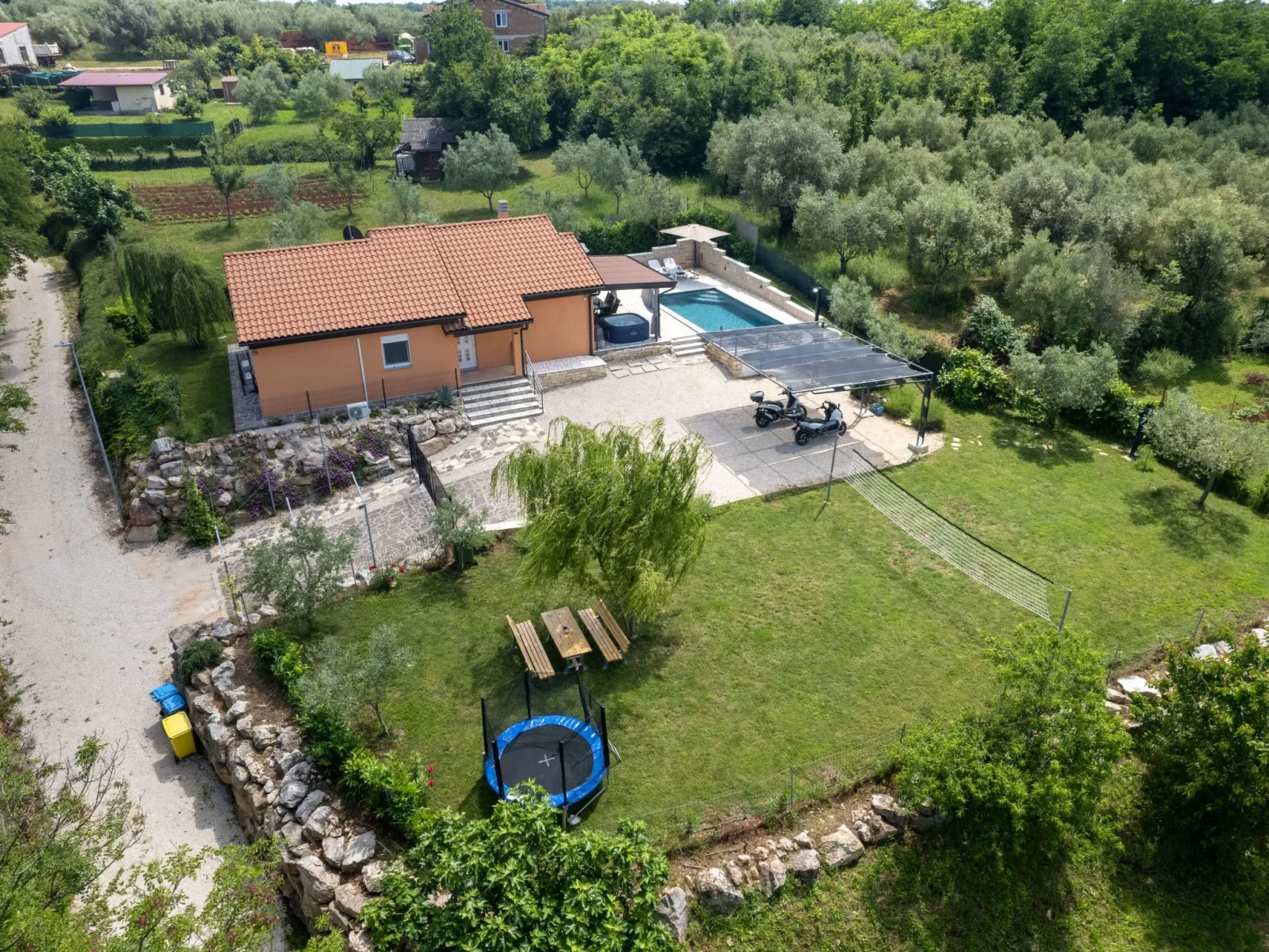 Villa Pendolina mit privatem Pool und Jacuzzi-Dedans
