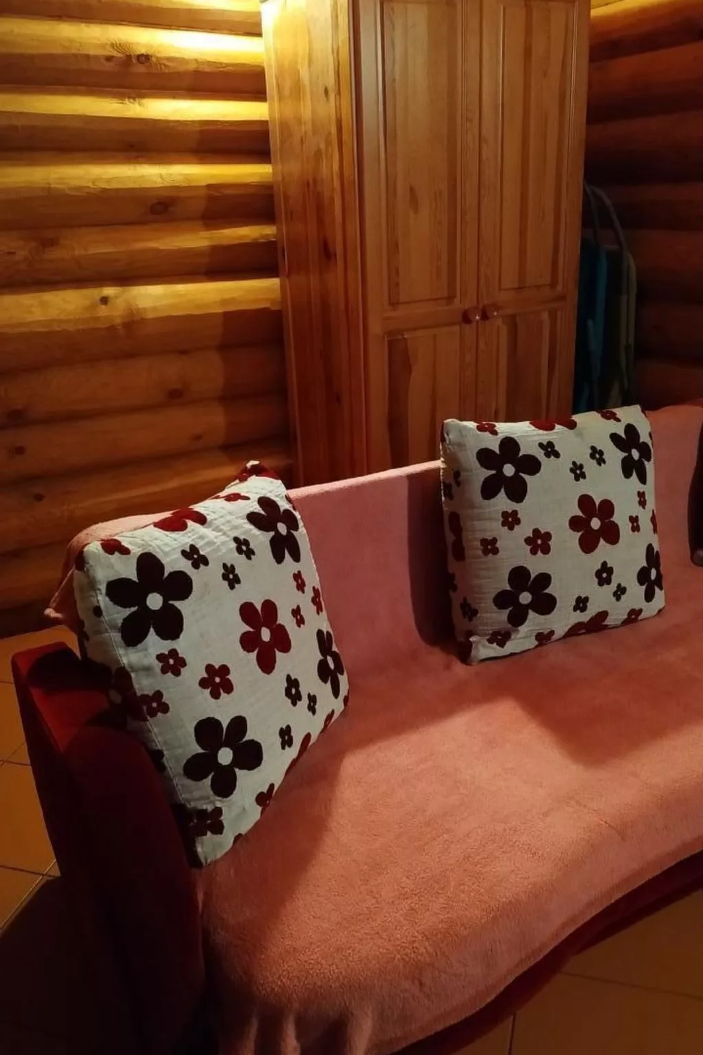 In Dębina mit Grill-Dedans