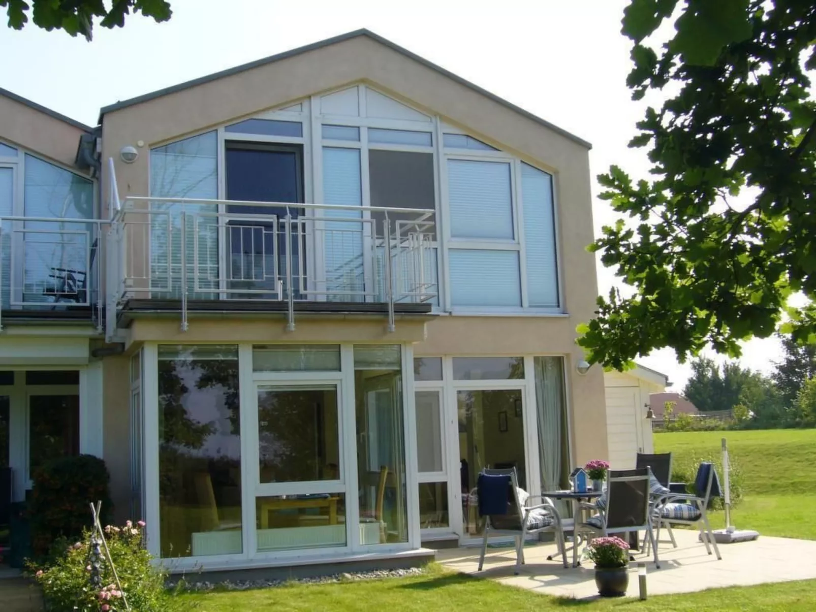 Mit großer Terrasse und herrlicher Aussicht-Inside