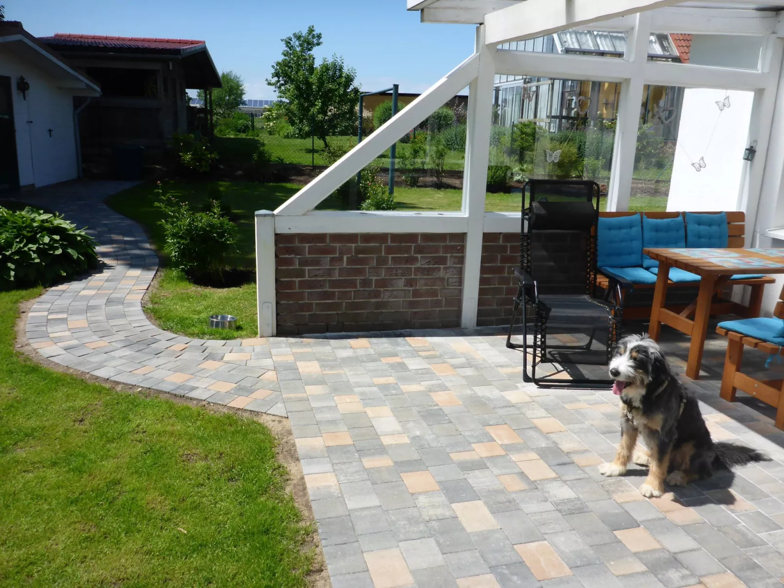 Behagliches Ferienhaus mit Garten und Terrasse-Dedans