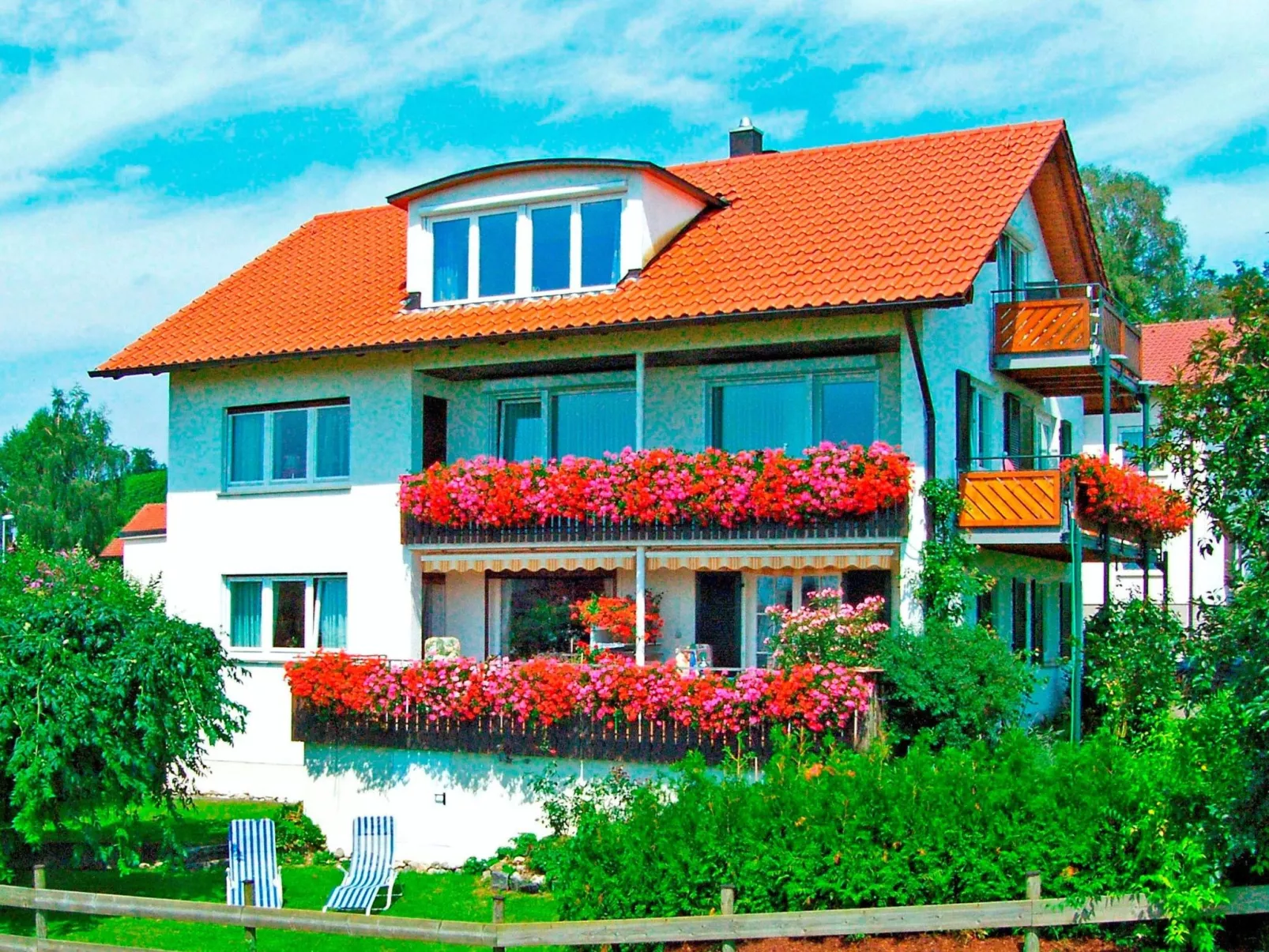 Ferien-Apartment-Draußen