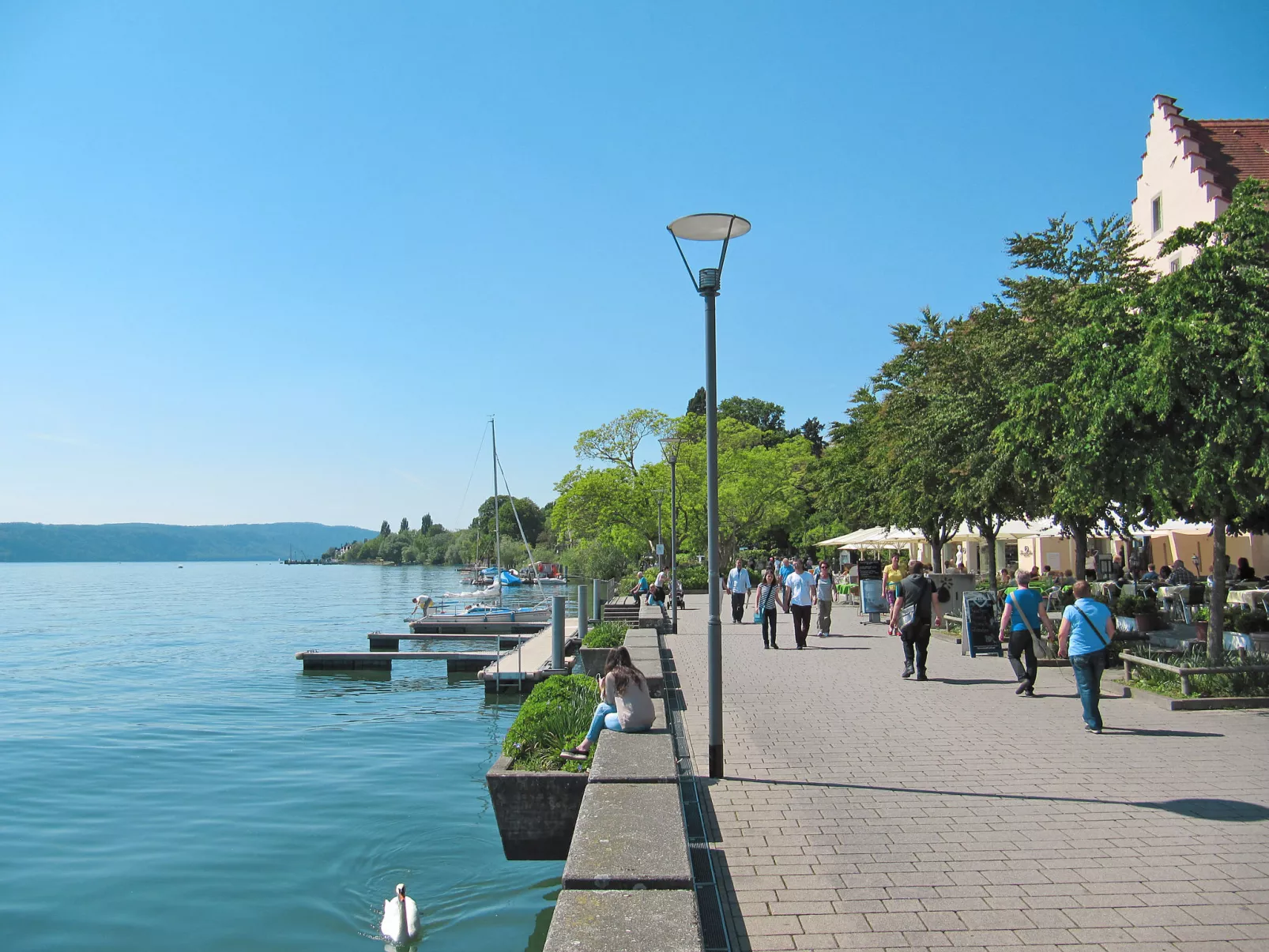 3-Zimmer-Fewo mit herrlichem Seeblick-Umgebung