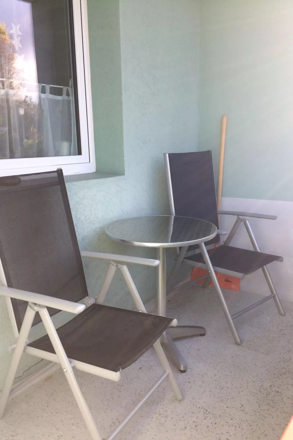 Modern eingerichtete Ferienwohnung-Image-tags.info