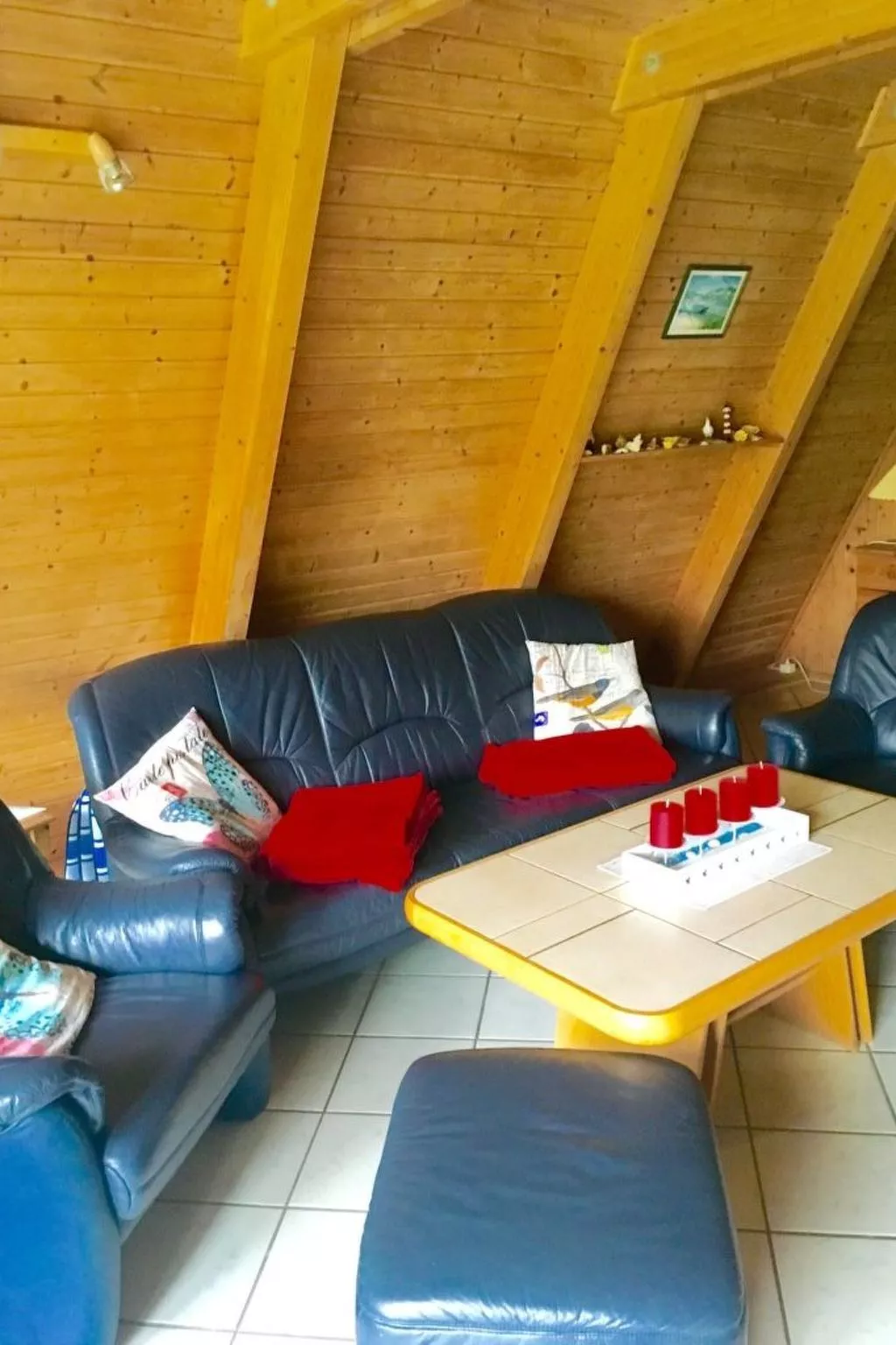 Spitzdachferienhaus mit Schwedenofen und Garten-Inside