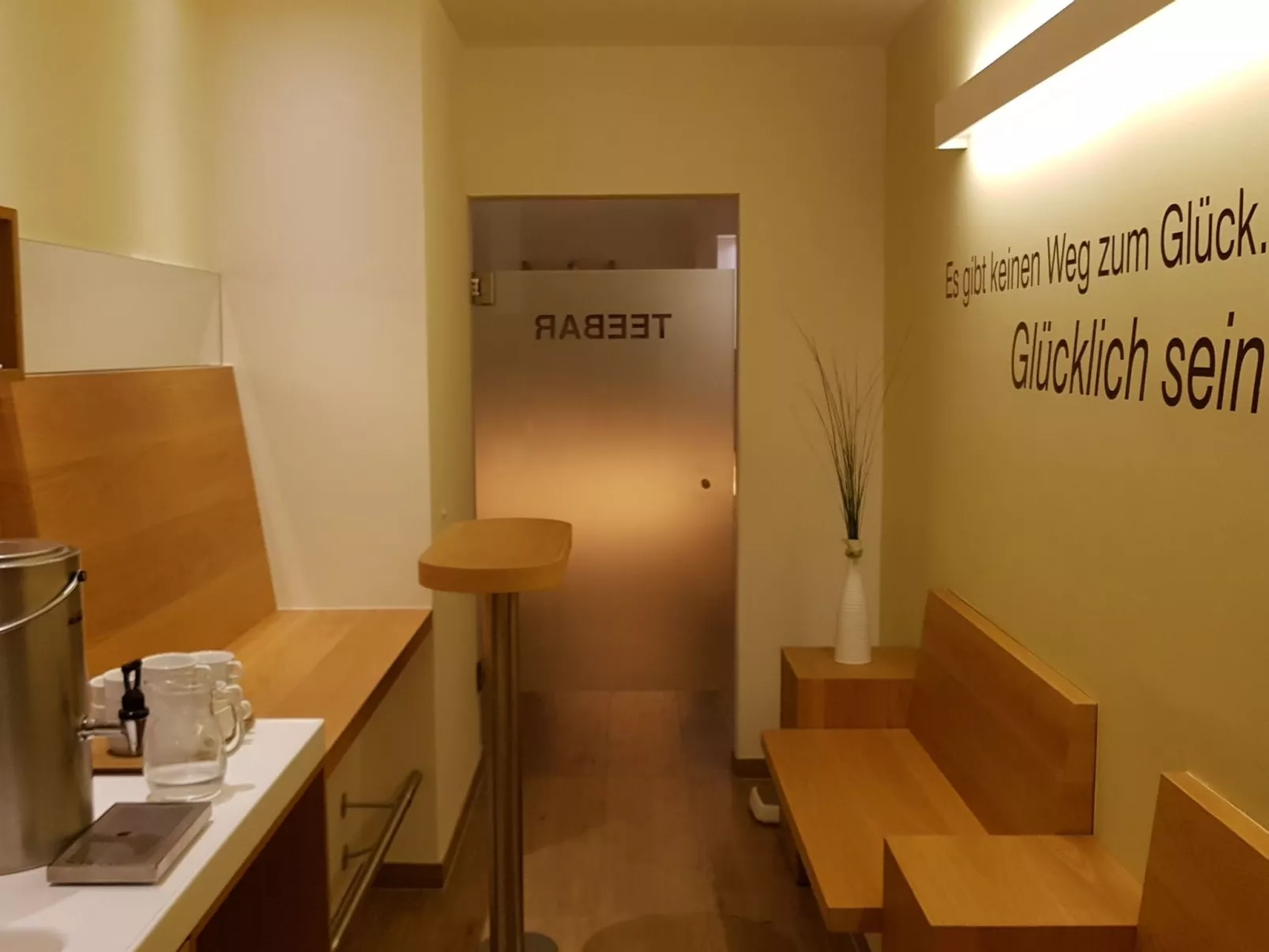 Mit Gemeinschaftspool und Terrasse-Drinnen