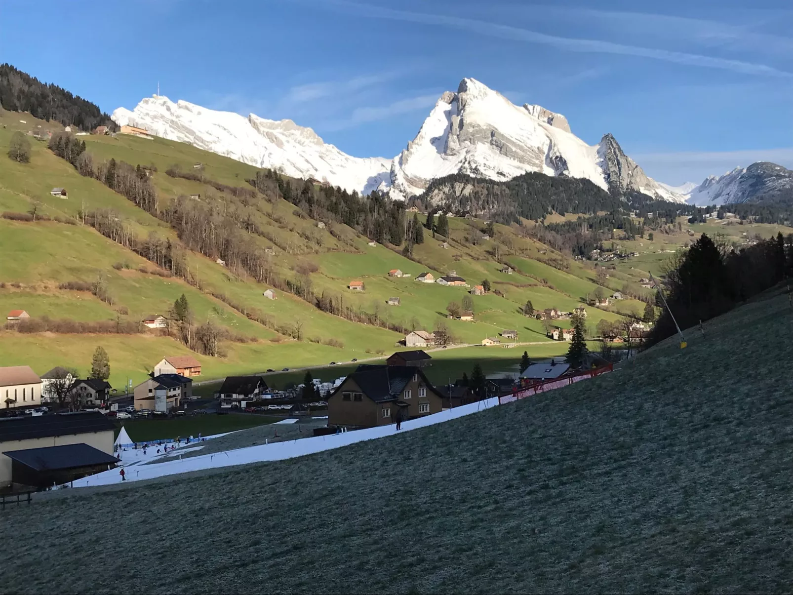 Ski- und Gruppenhaus-Dedans
