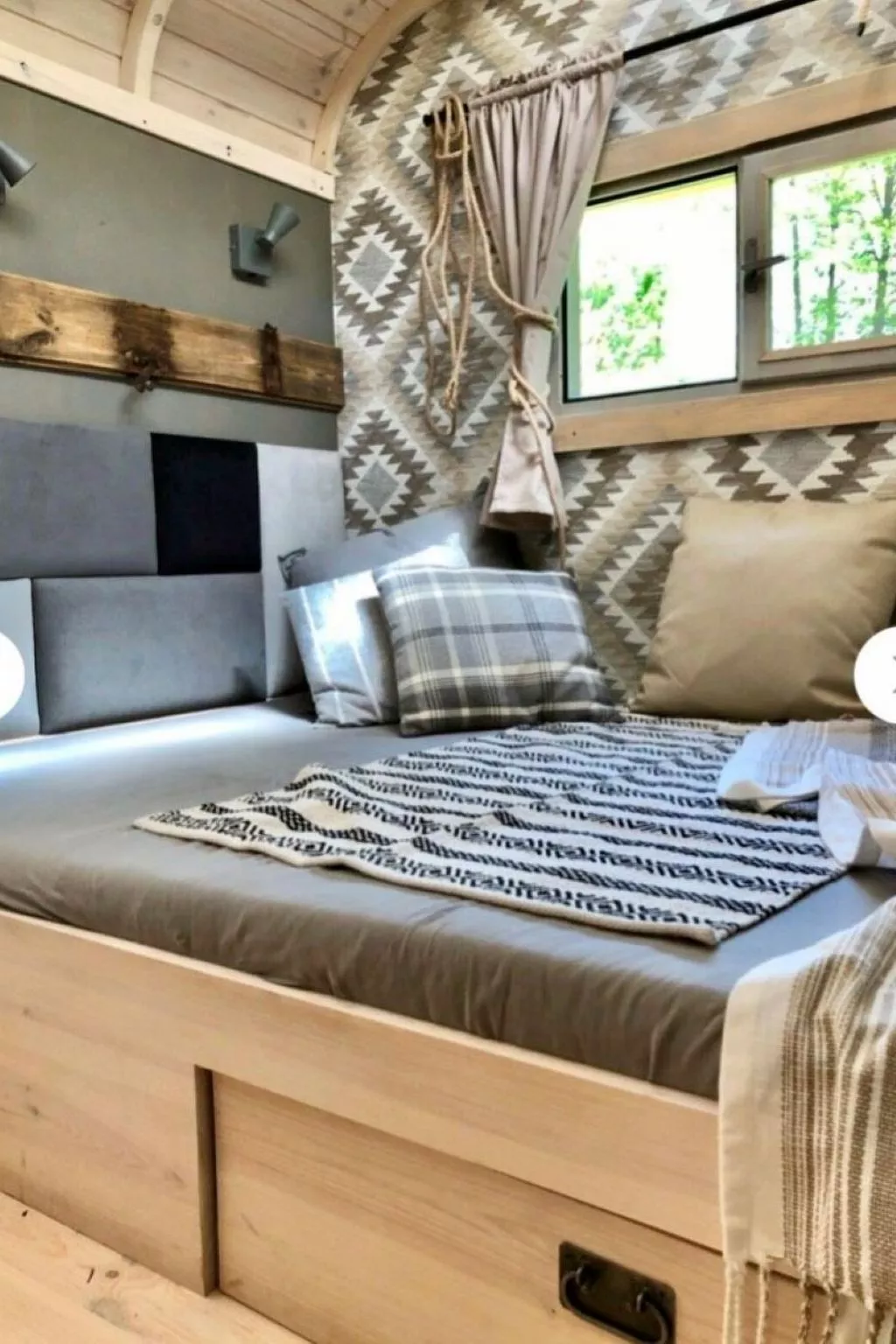 Urlaub Zirkuswagen-Inside