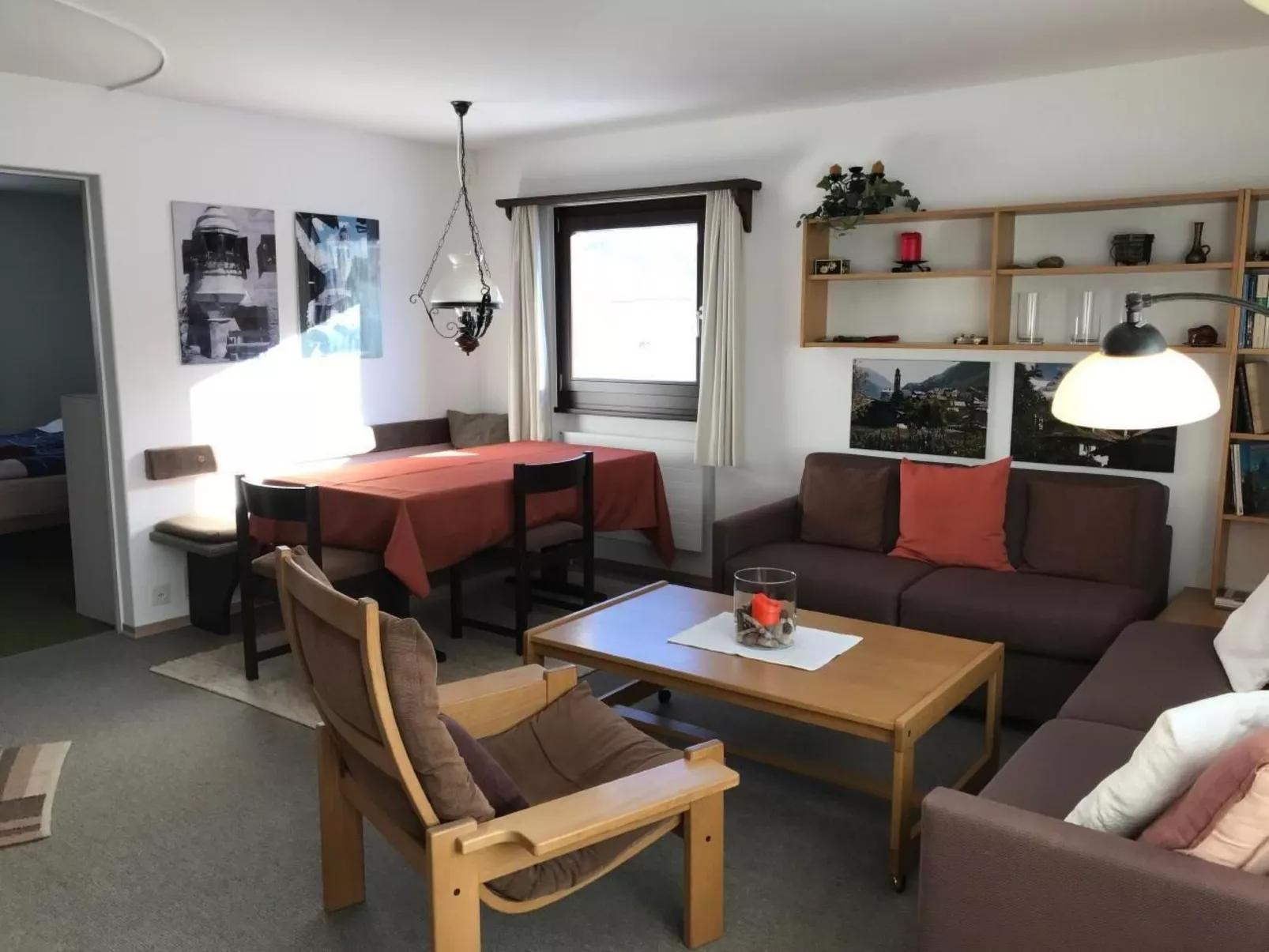 Chesa Arettas-Inside