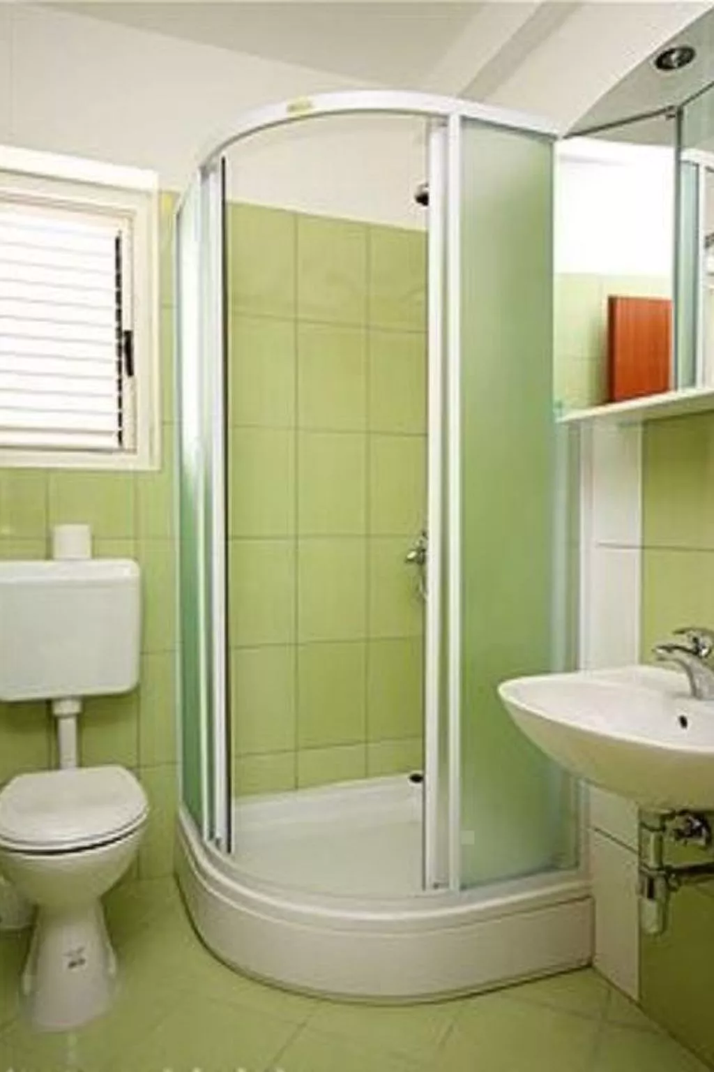 Kleines Apartment Emil Bordo-Inside