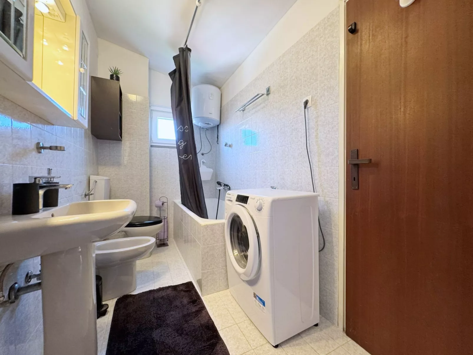 Apartment Lure-Drinnen