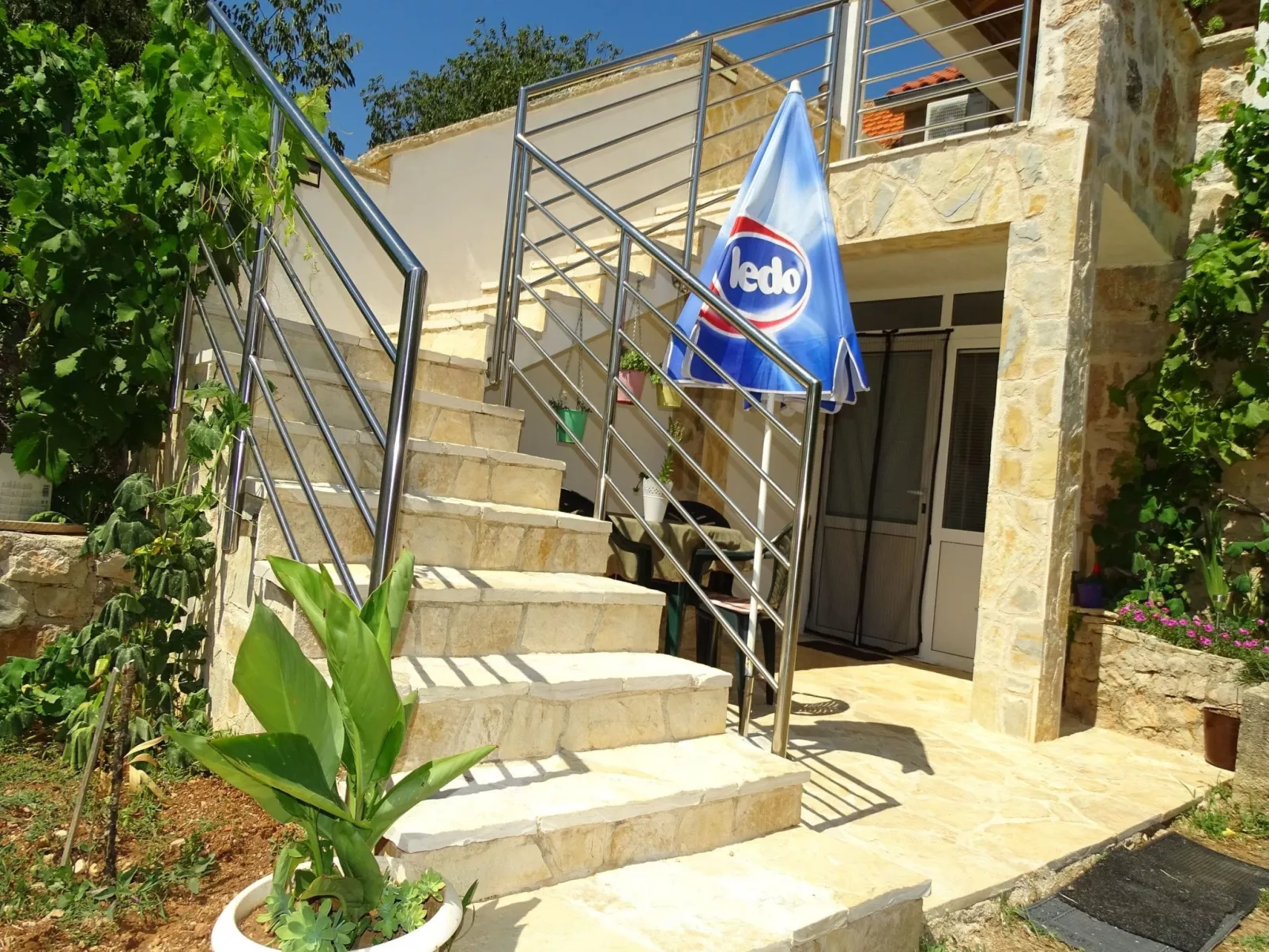 Landhaus Kostela-Dedans