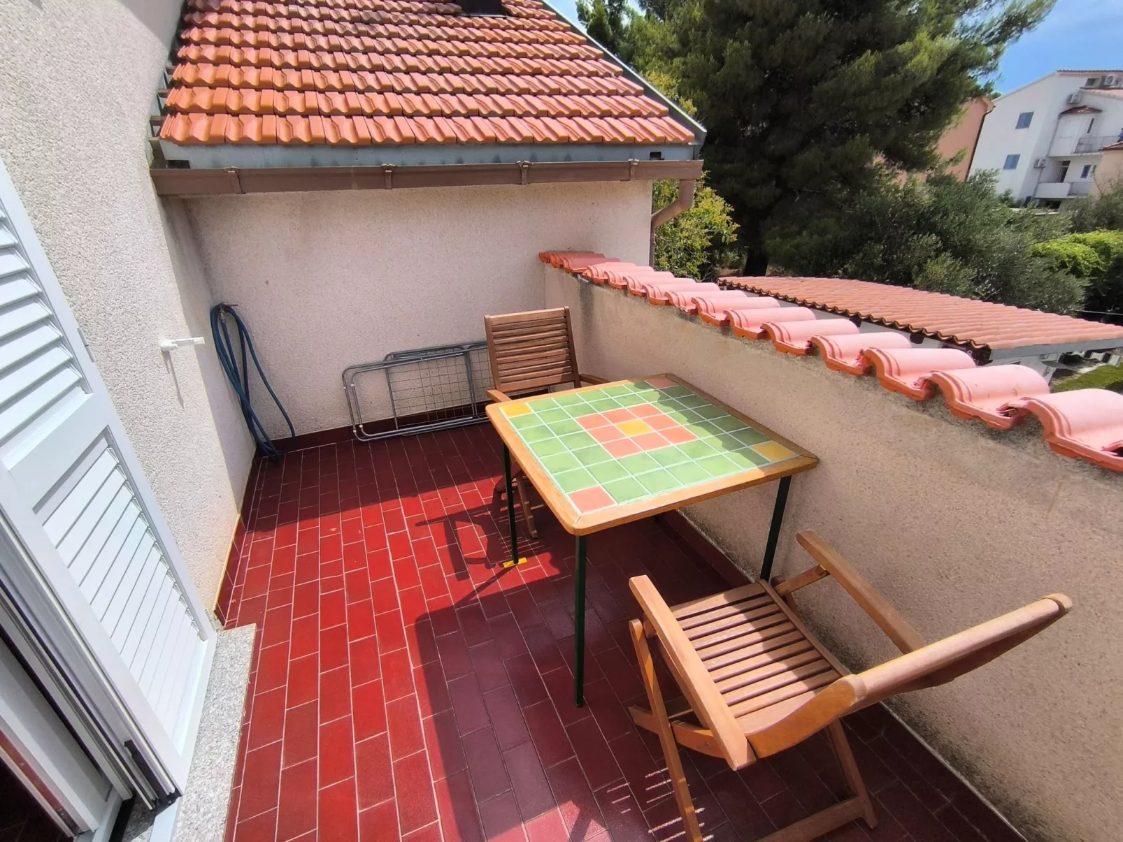 Für 3 Personen  + 1 Kind ca. 68 m&sup2; in Žaboric, Dalmatien (Gespanschaft Sib-Dedans