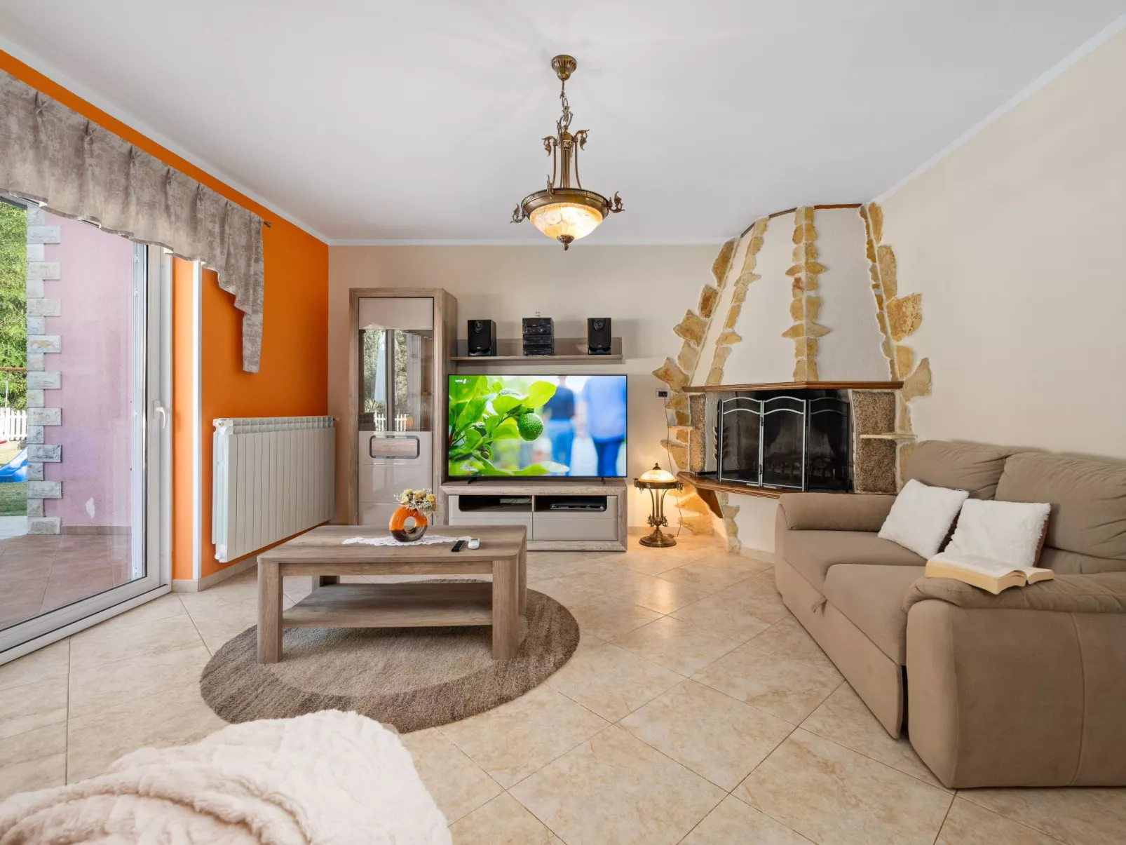 Haus Dodo, Oase im Grünen-Drinnen