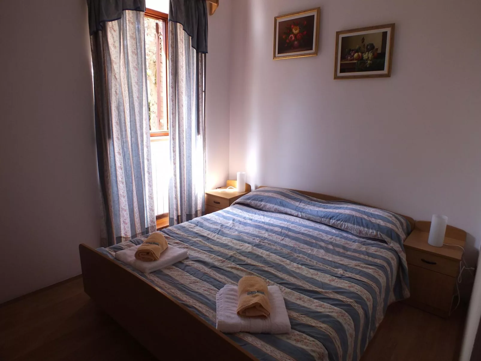 "Plavo More" mit Terrasse-Dedans