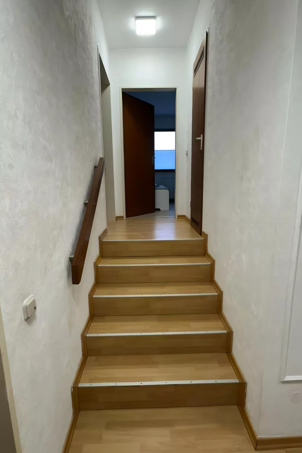 Ap. Ruhe[pause] I-Drinnen