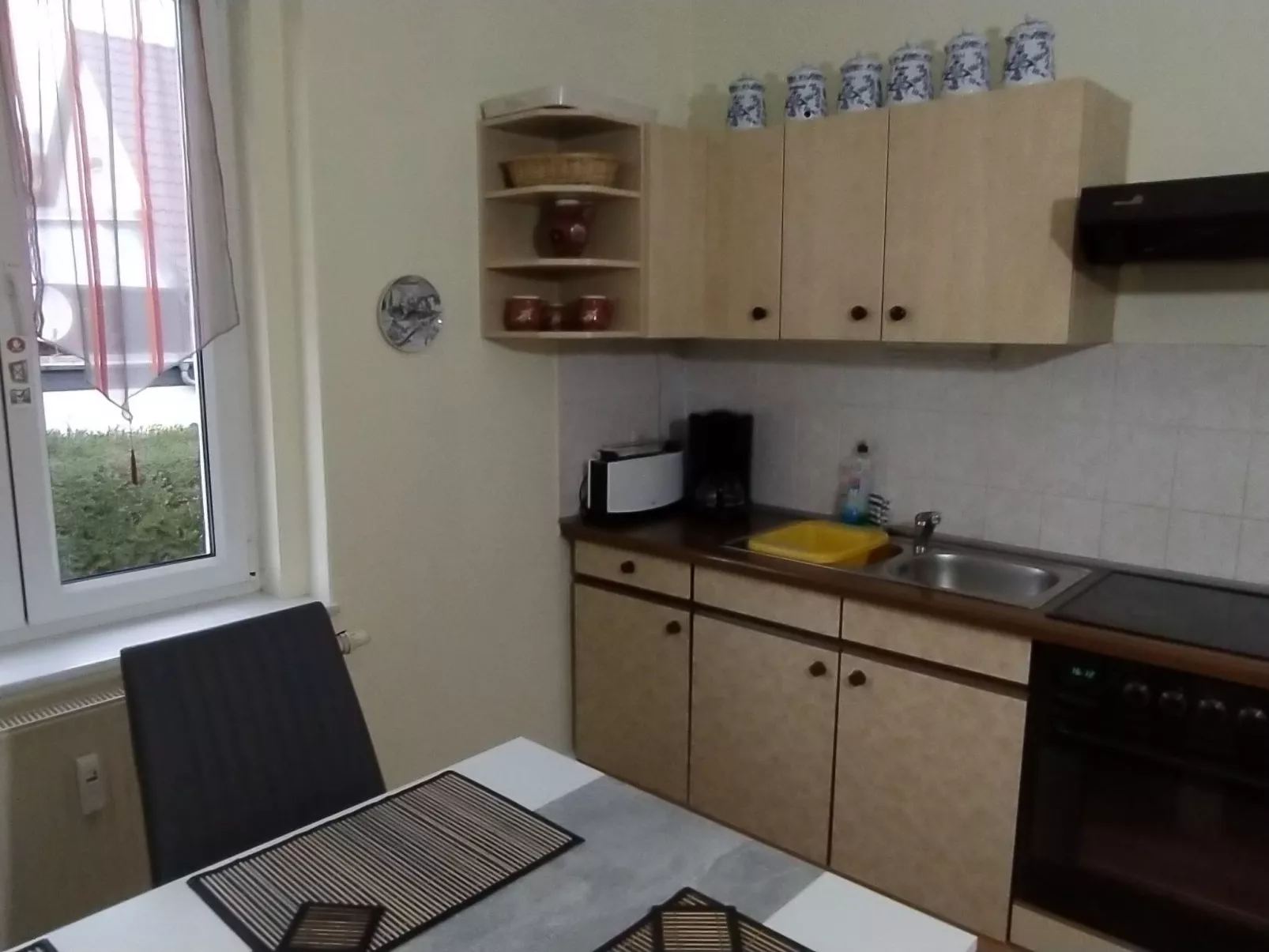 Am Birkenwäldchen - Drinnen