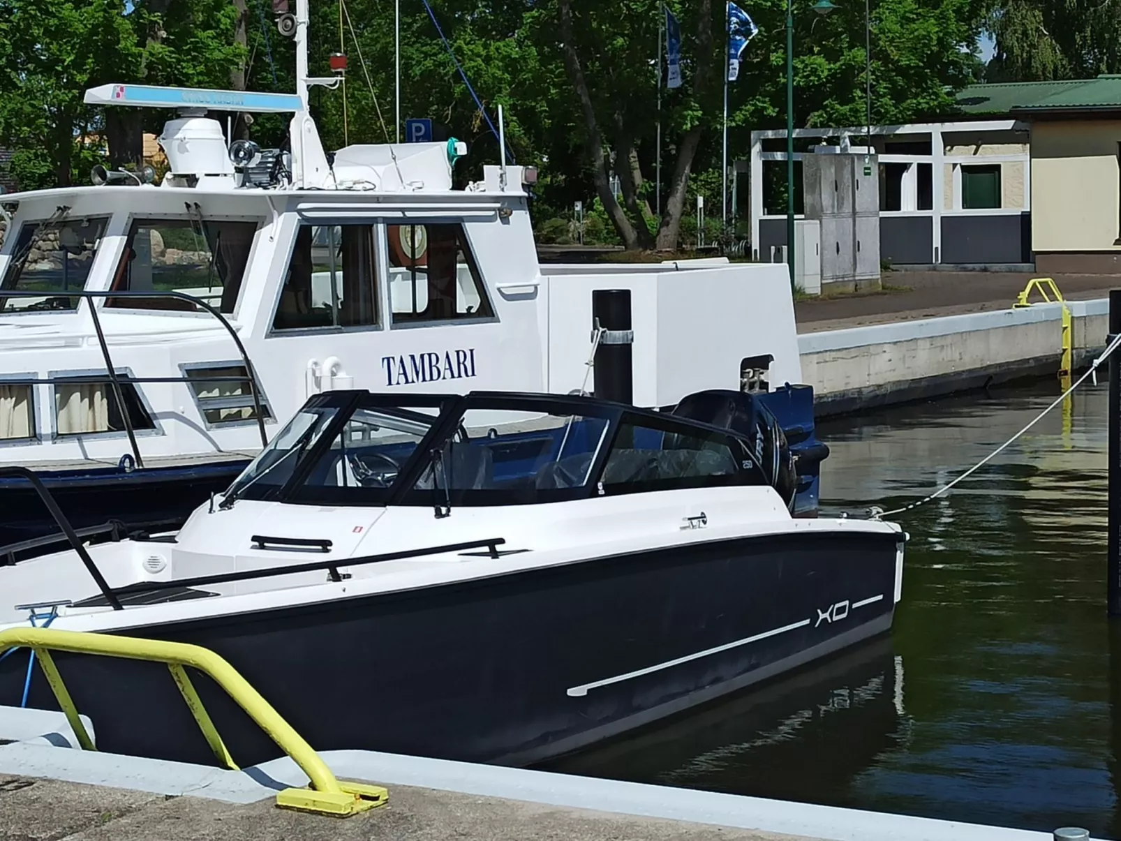 In Altwarp mit Botanischem Garten-Drinnen