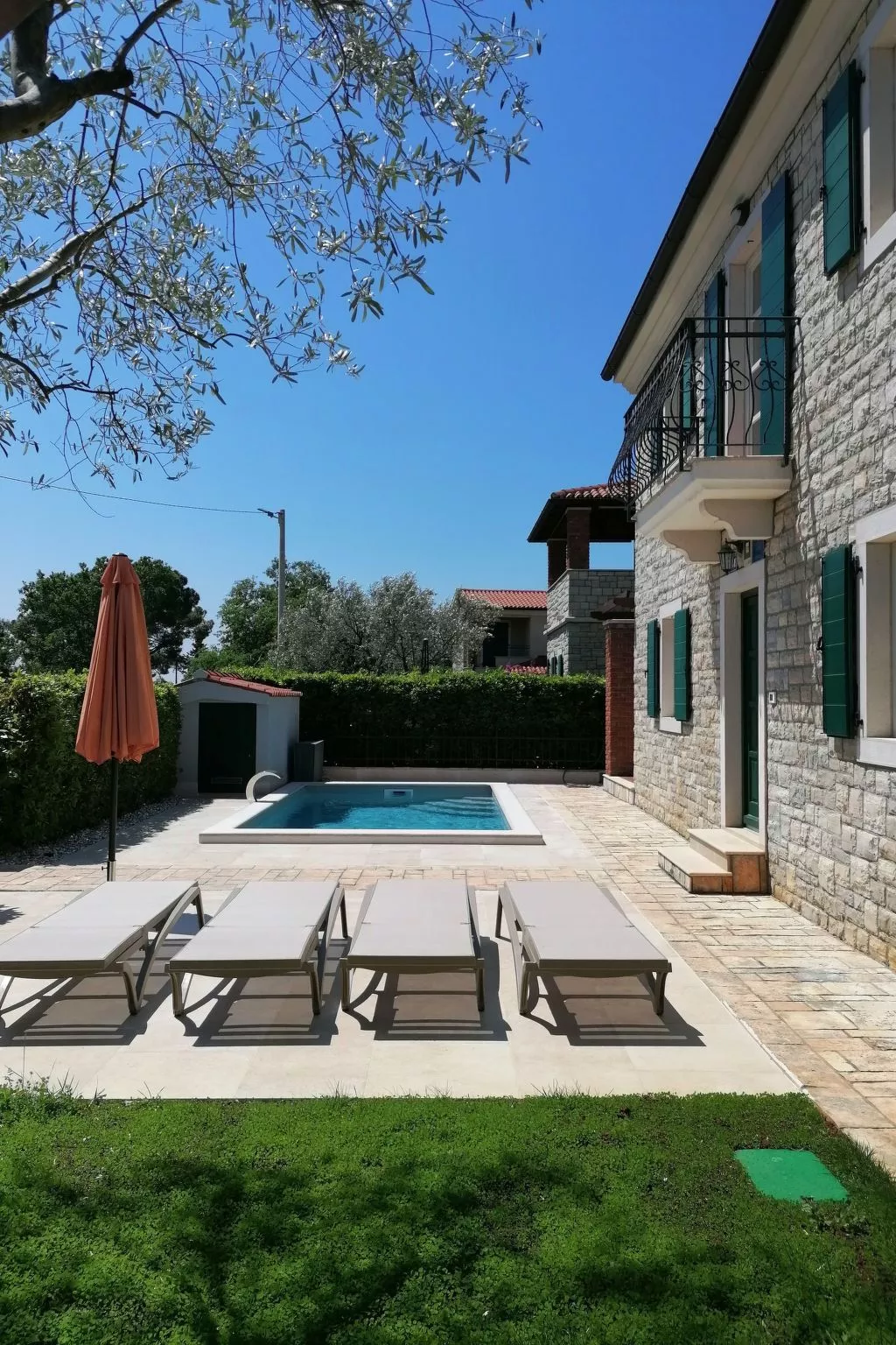 Villa Nika mit privatem Außenwhirlpool-Dedans