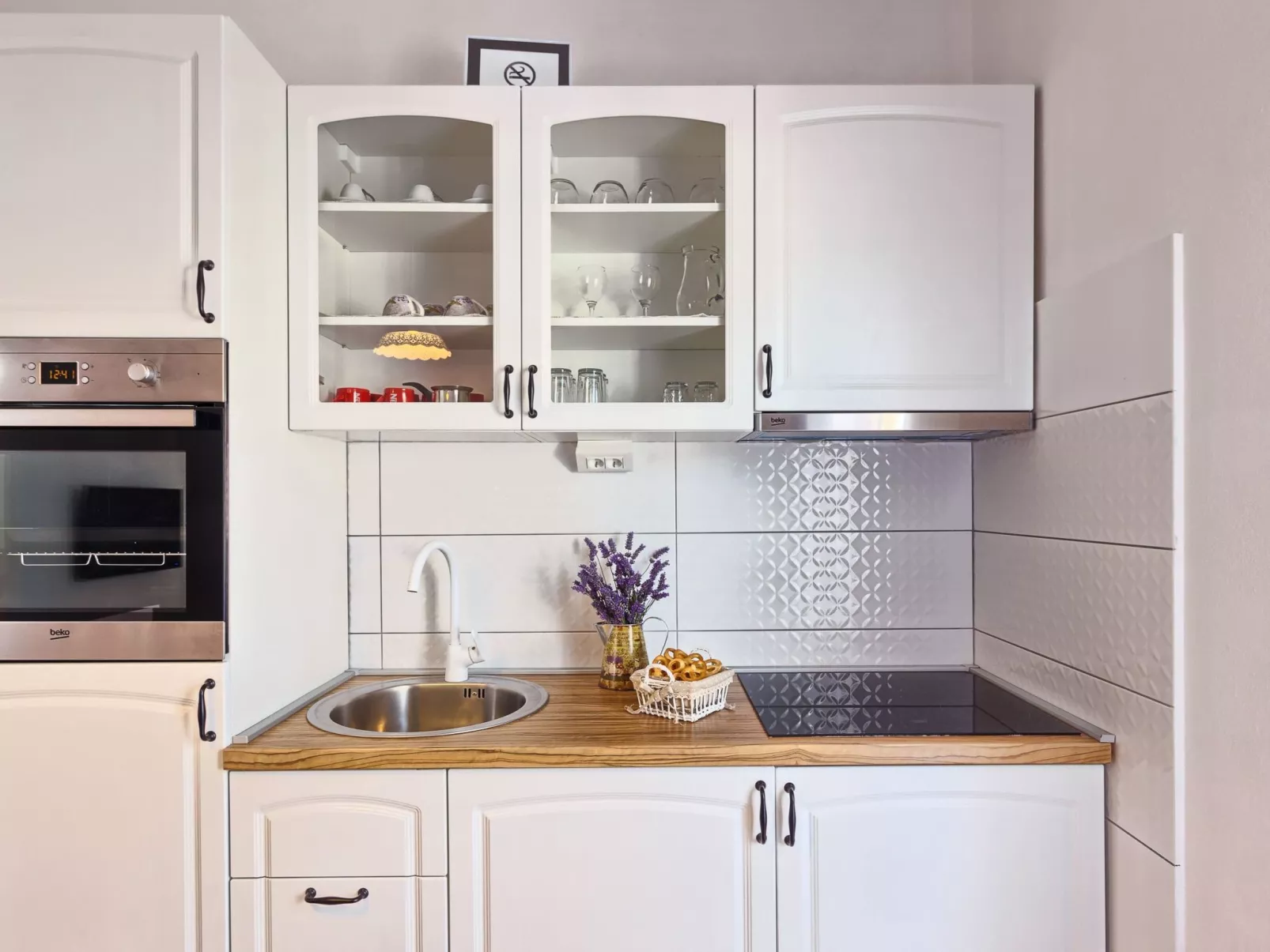 Gemütliches Studio mit Balkon-Drinnen