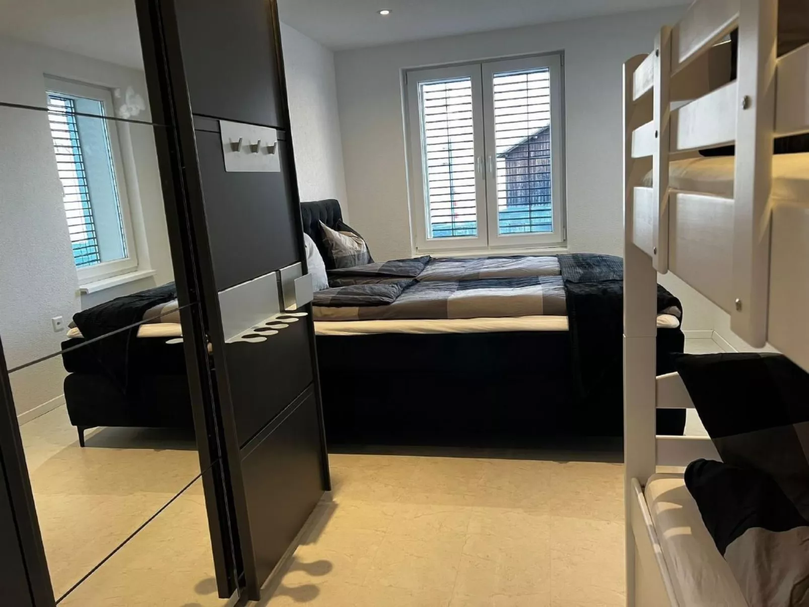 Mit eigener Terrasse-Dedans