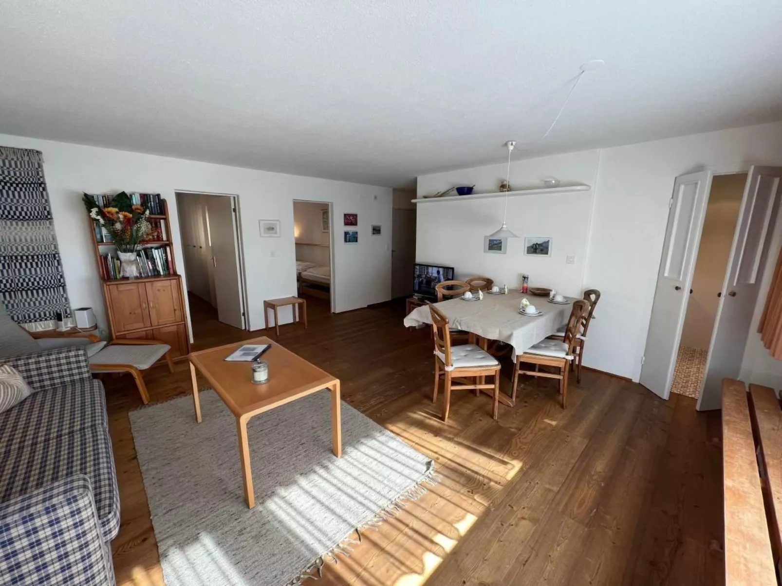 Chesa Aretztas-Inside