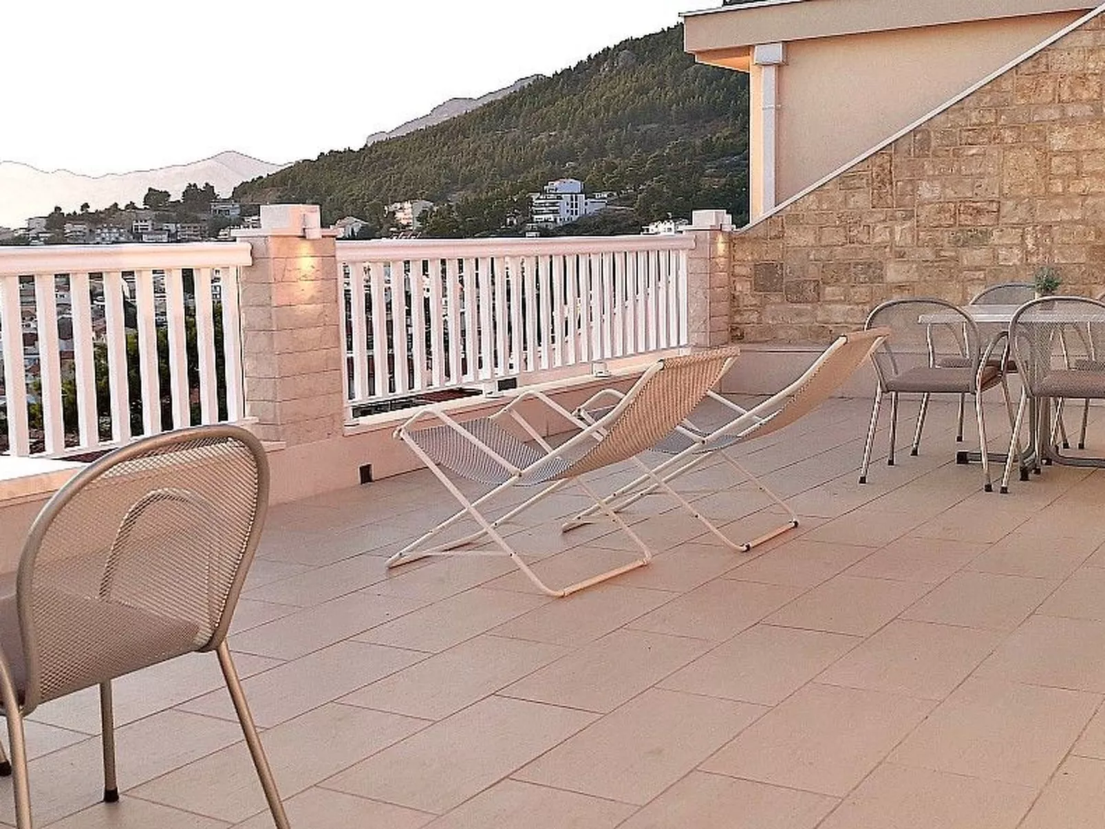 Strandnahe Ferienwohnung mit tollem Ausblick-Inside