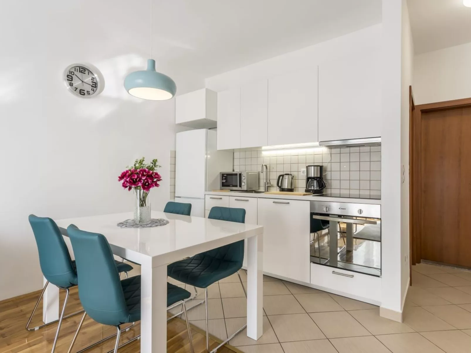 "Villa Tango1" mit eigenem Pool - Inside