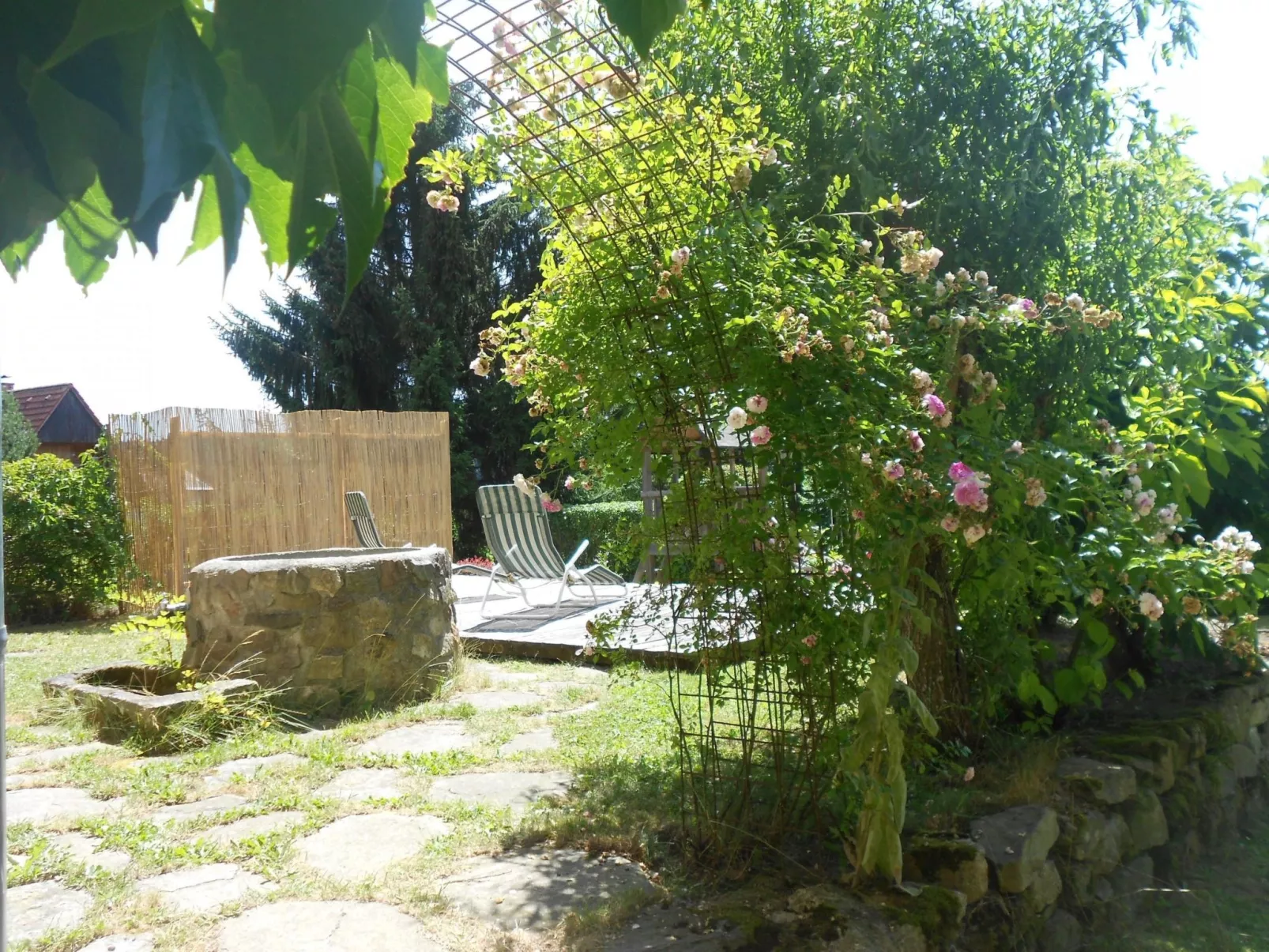 Haus in Kovárov mit Terrasse, Grill und Garten-Inside