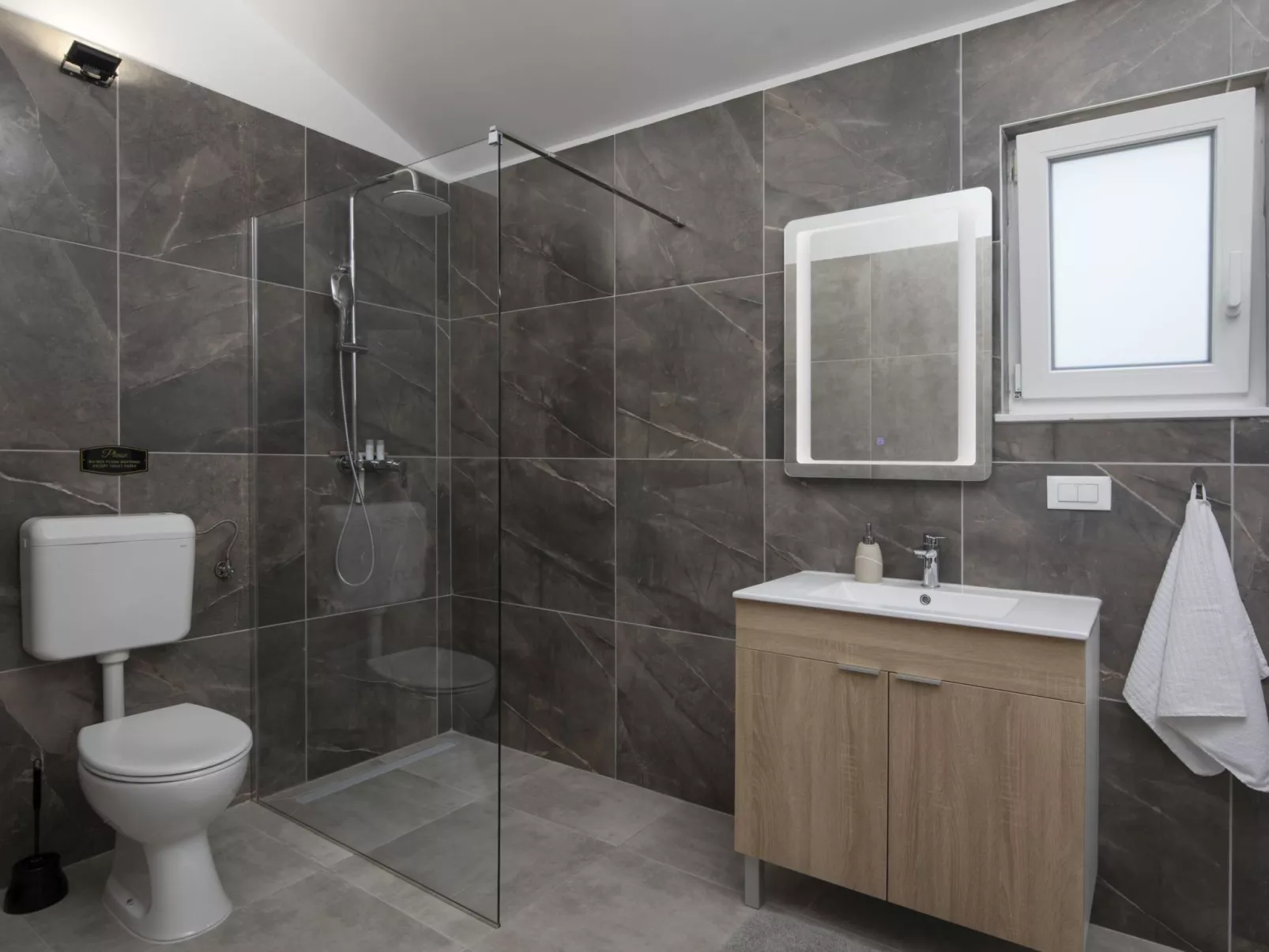 Villa Euphoria mit Pool, Sauna und Whirlpool-Inside