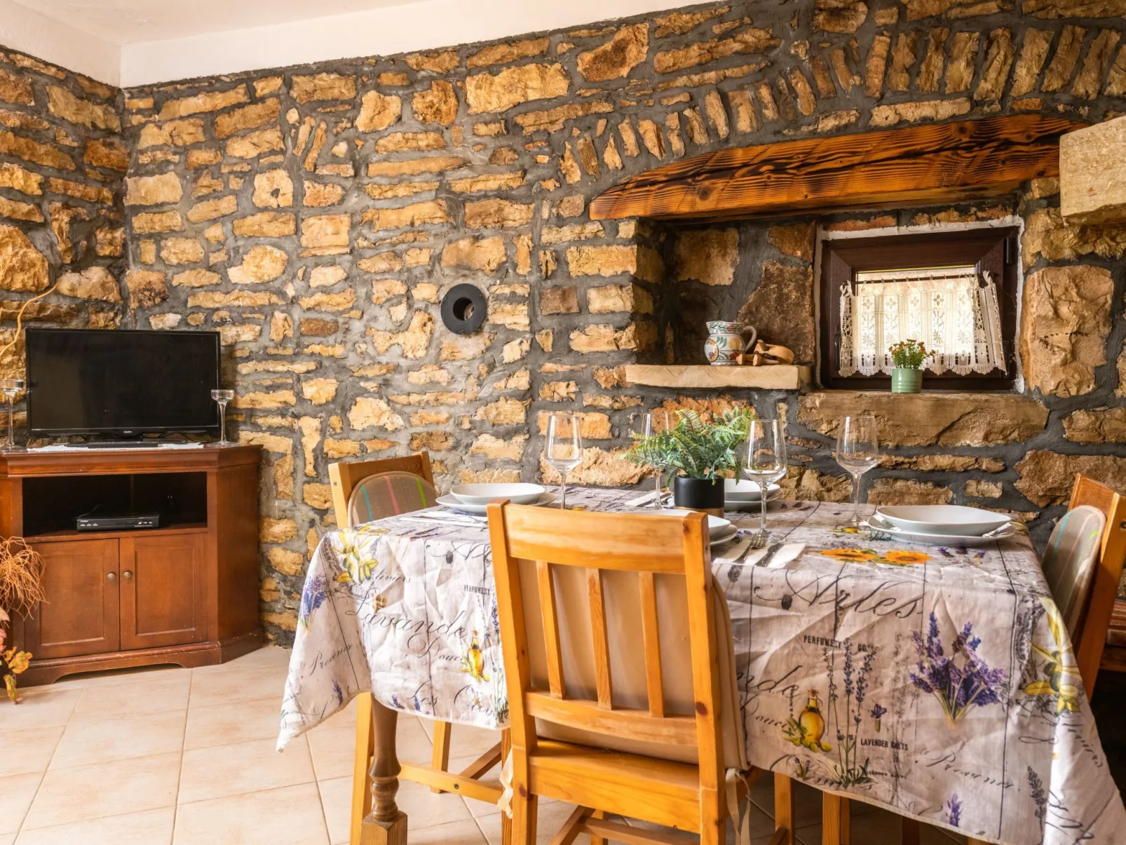 Apartment Larca-Image-tags.info