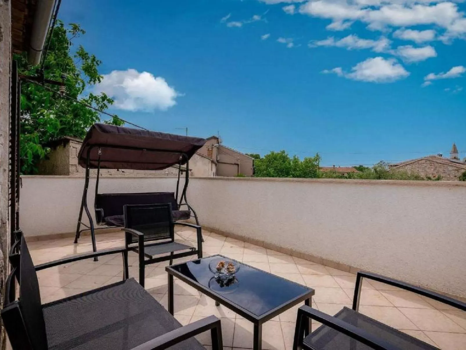 Casa Ana Milena-Drinnen