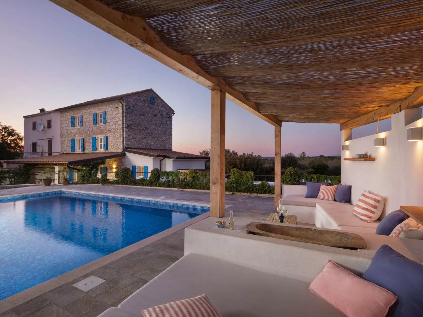 Villa Flavia Traditionelles Steinhaus mit Pool-Inside